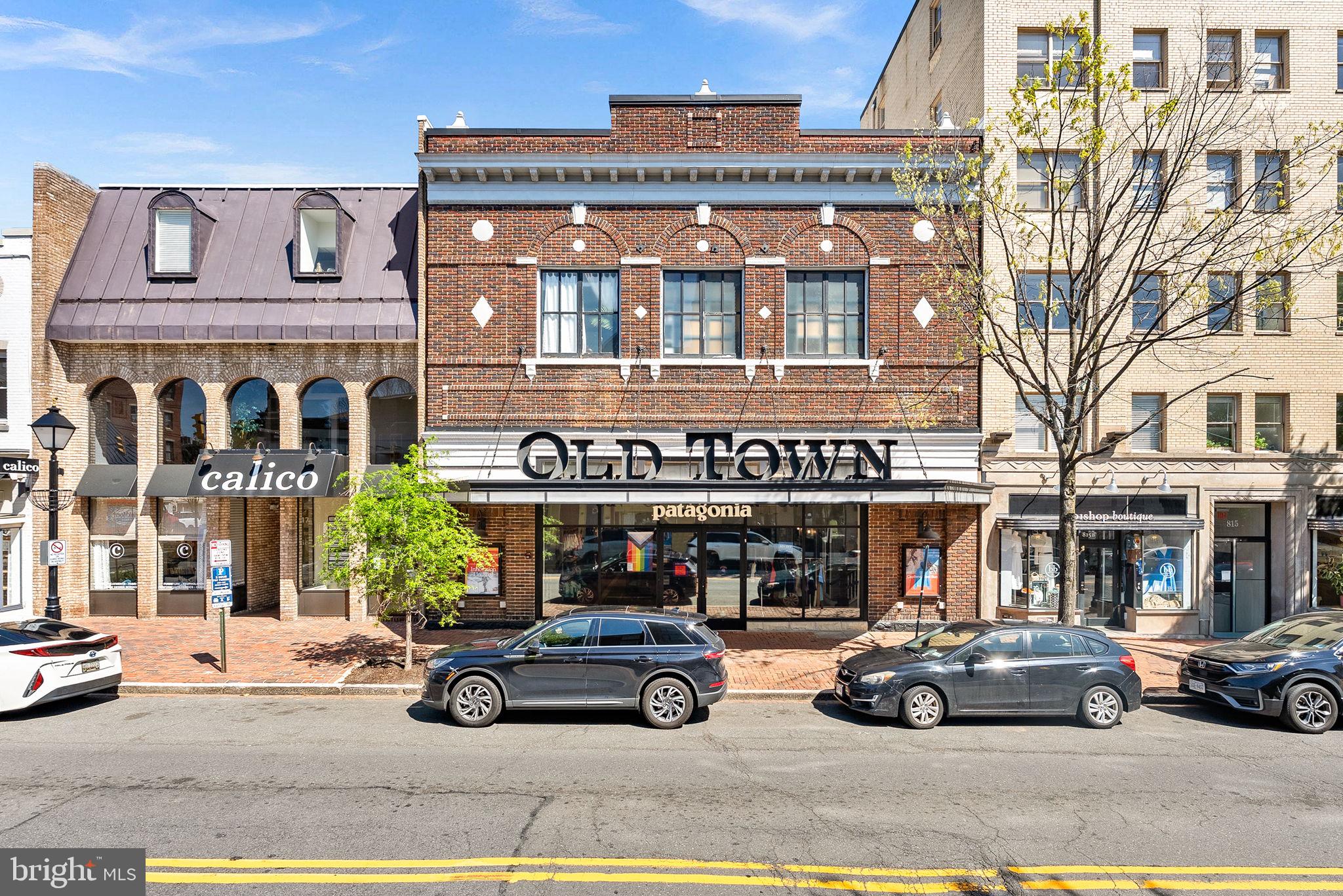 OLD TOWN ALEXANDRIA - Residential