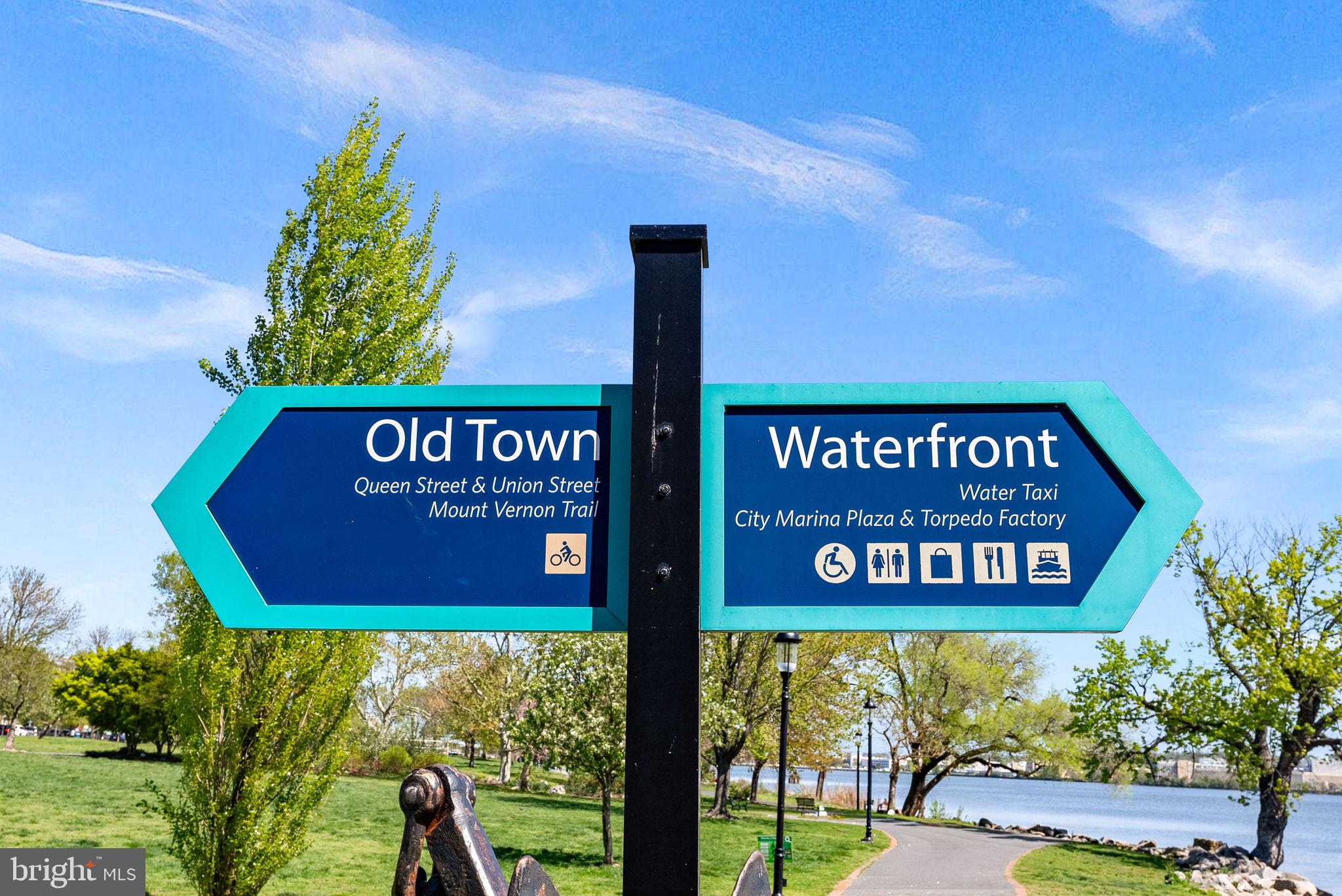 OLD TOWN ALEXANDRIA - Residential