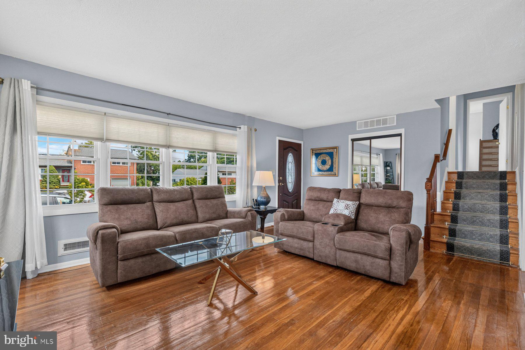1011 MARKSWORTH ROAD