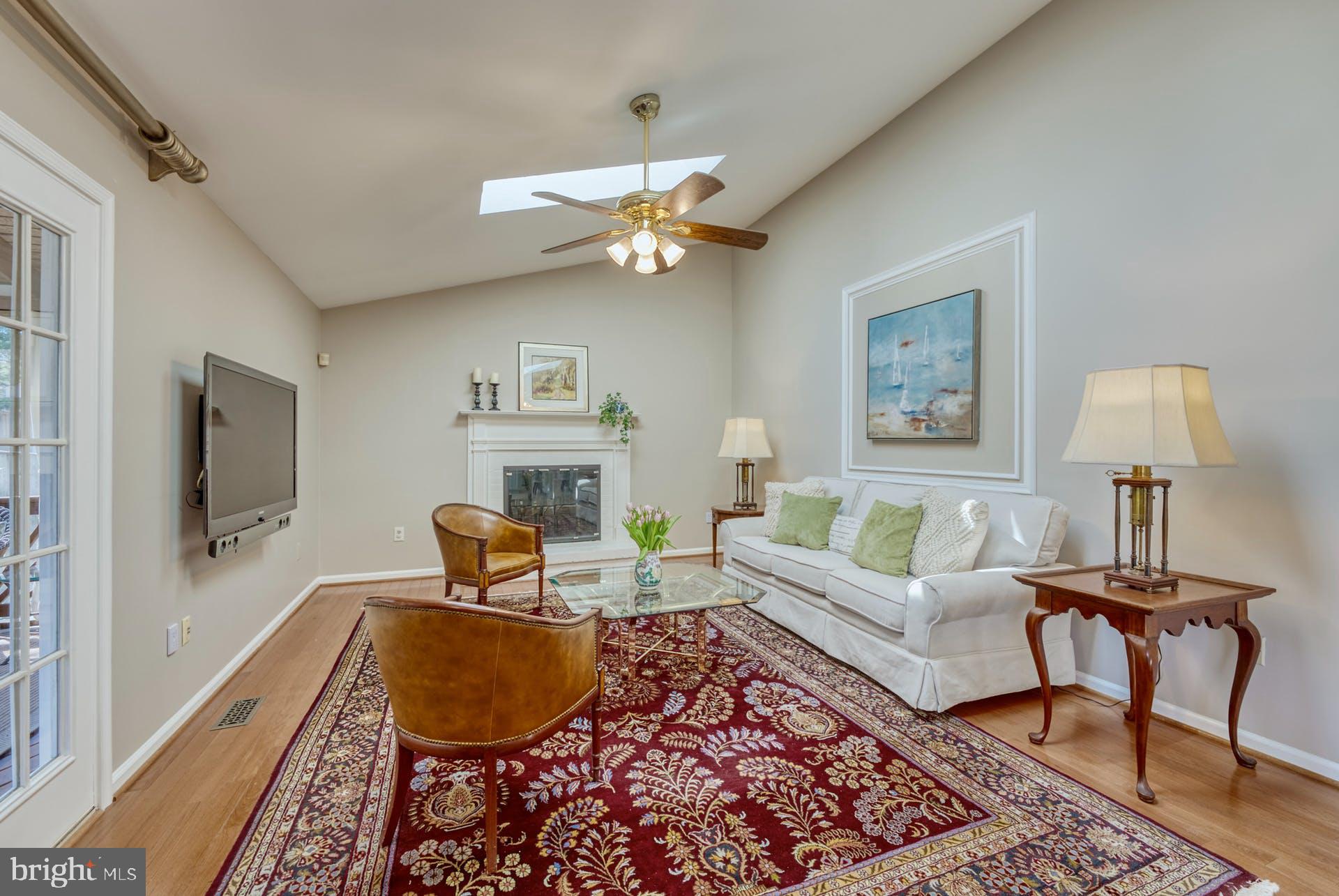 BROAD OAKS - Residential