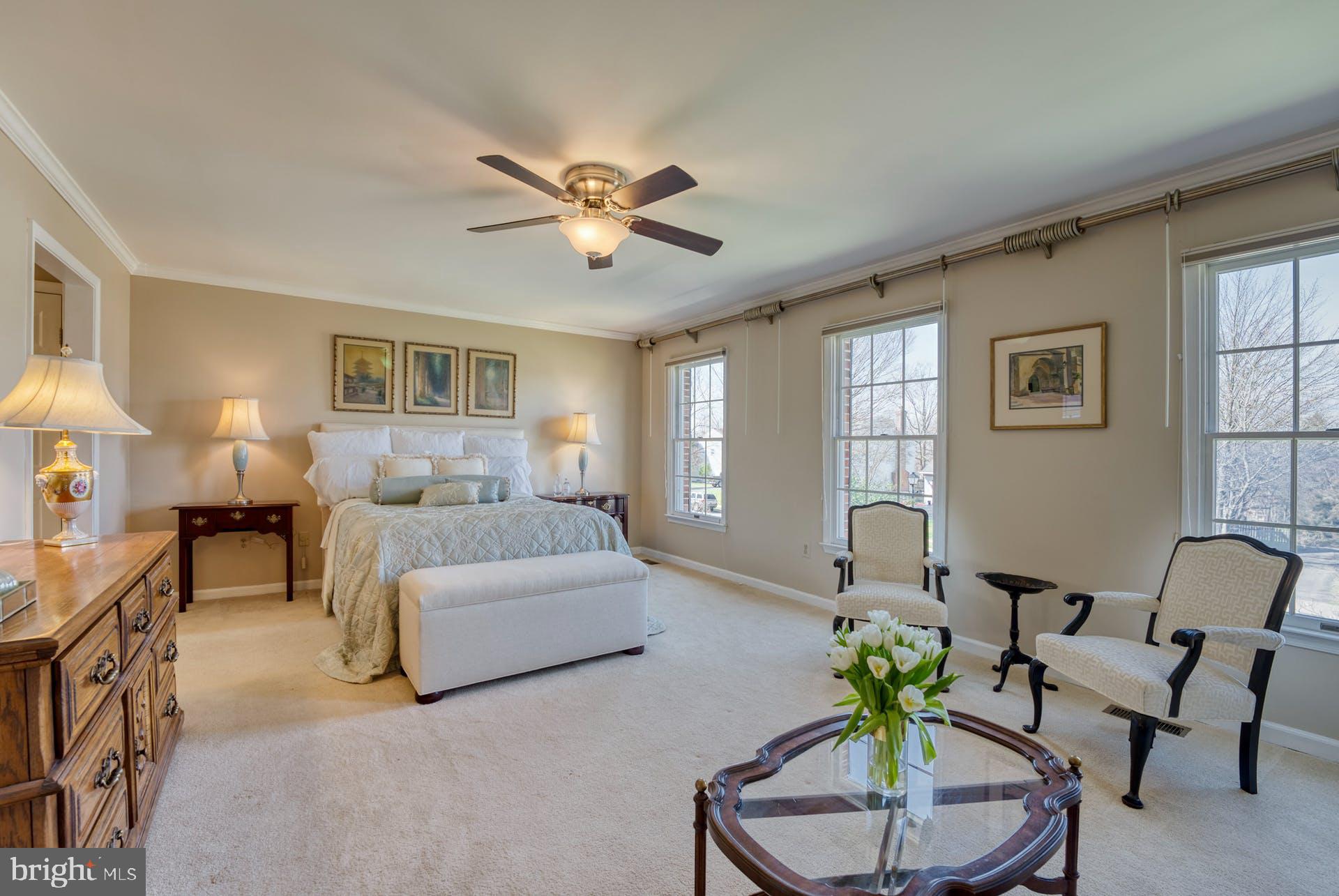 BROAD OAKS - Residential