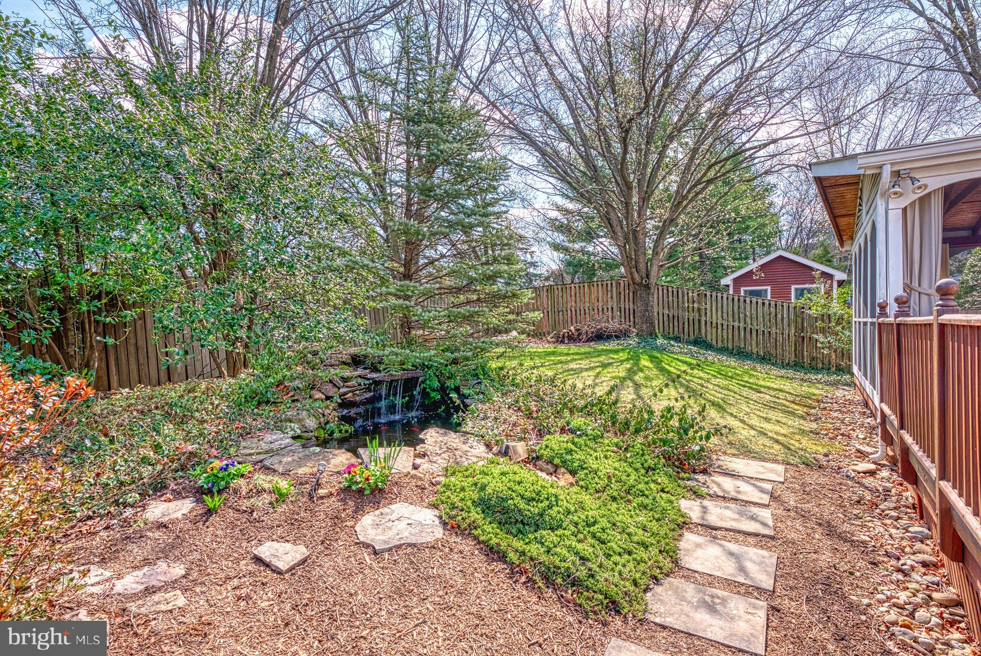 BROAD OAKS - Residential