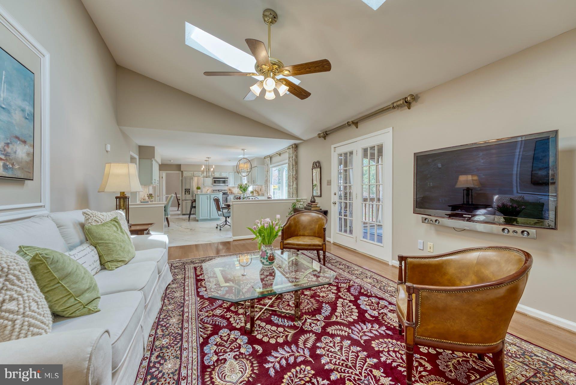 BROAD OAKS - Residential