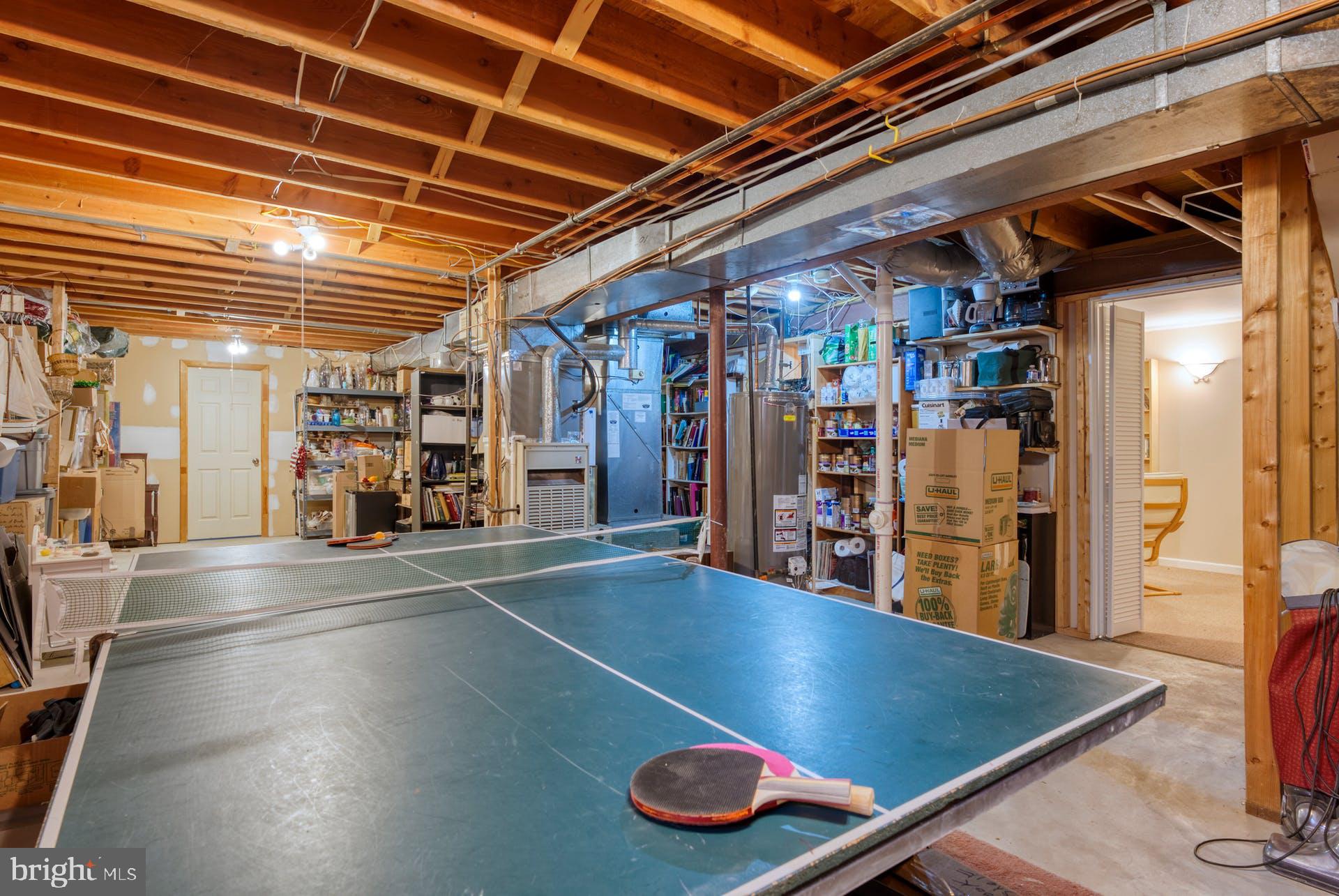 BROAD OAKS - Residential