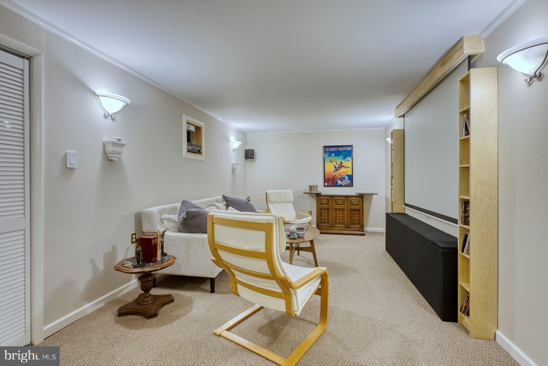 BROAD OAKS - Residential