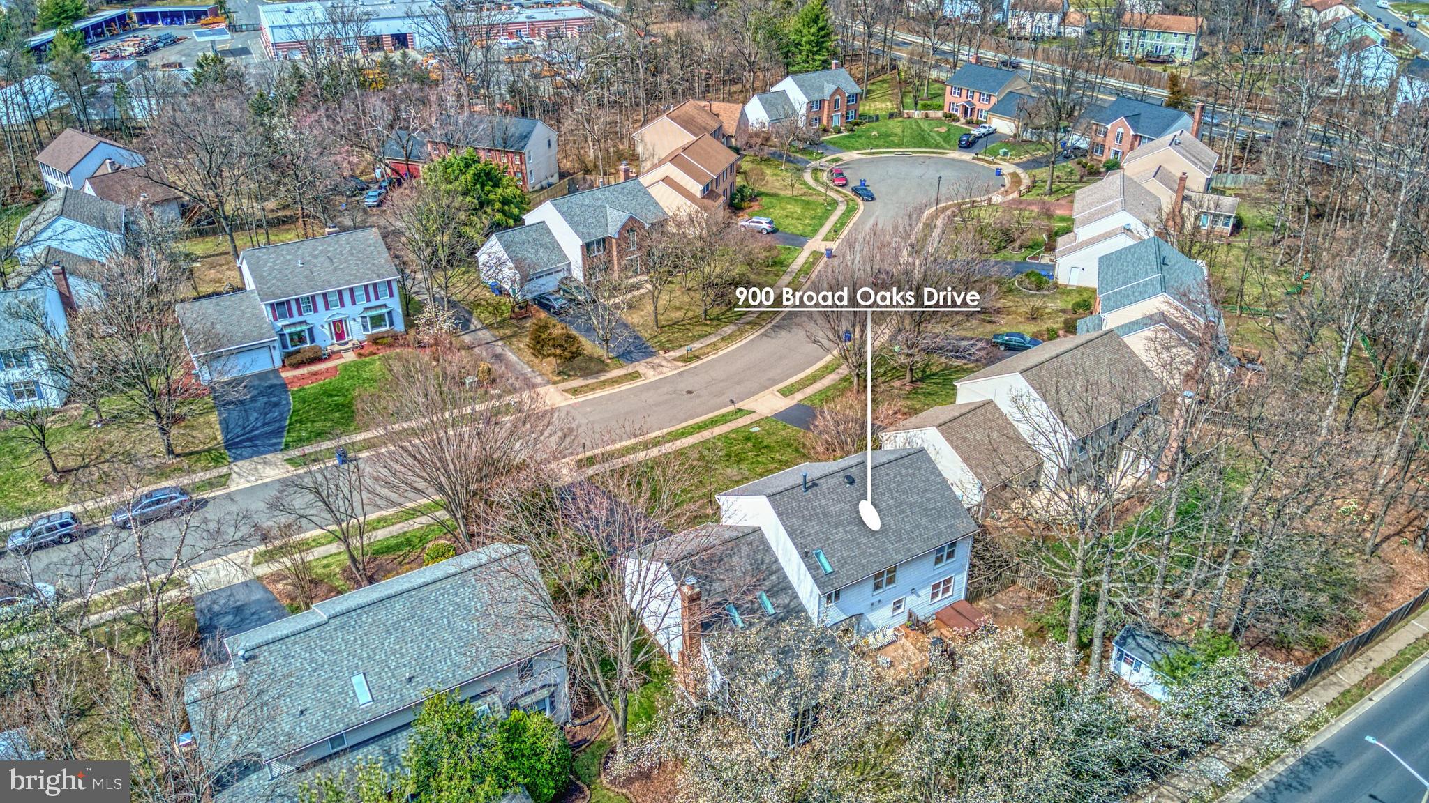 BROAD OAKS - Residential