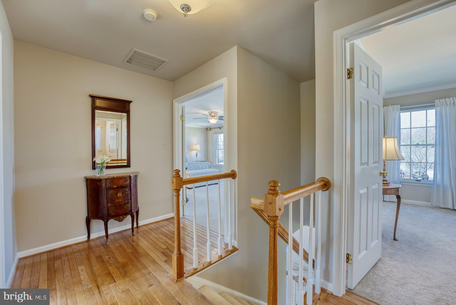 BROAD OAKS - Residential