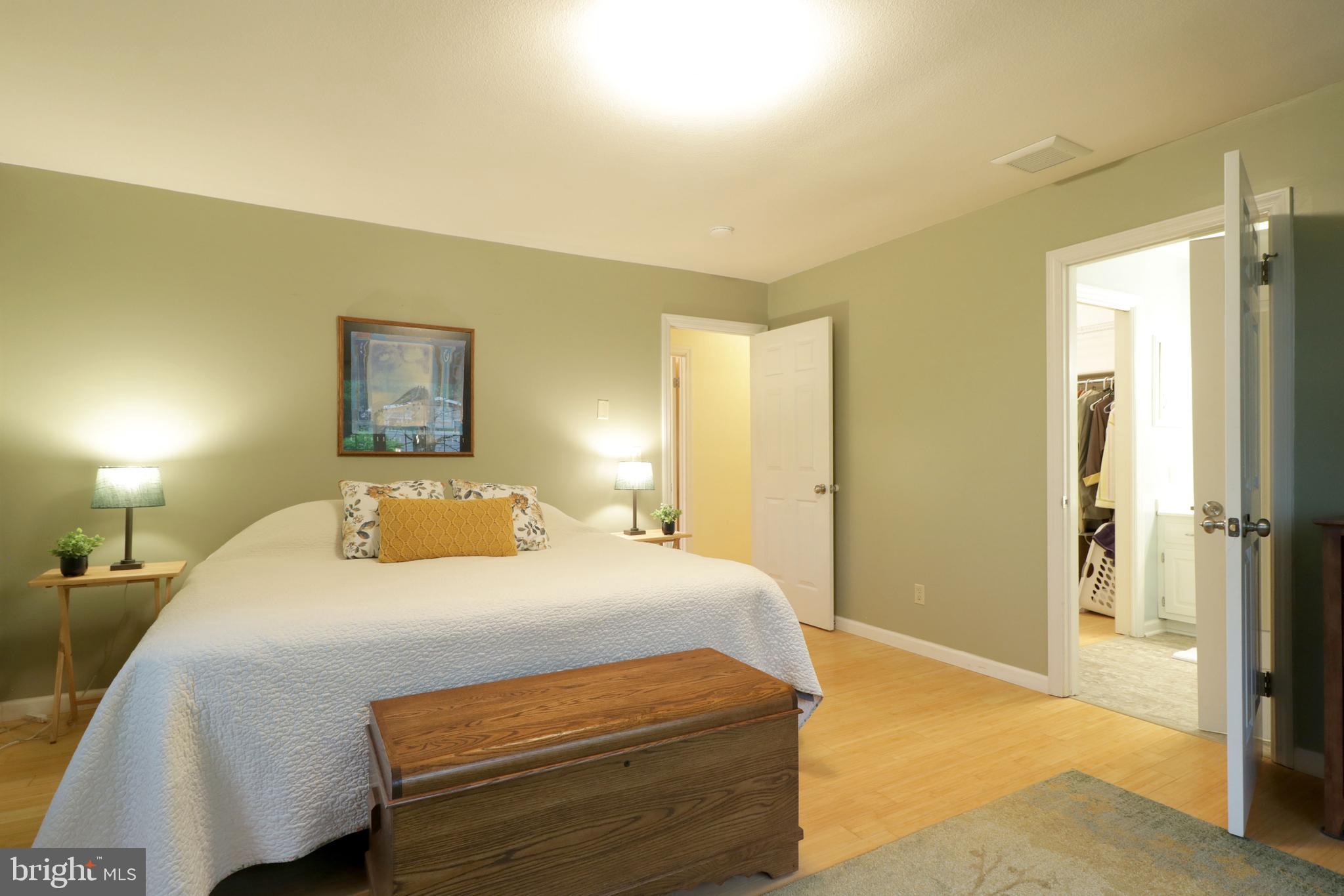 PARK FOREST VILLAGE - Residential