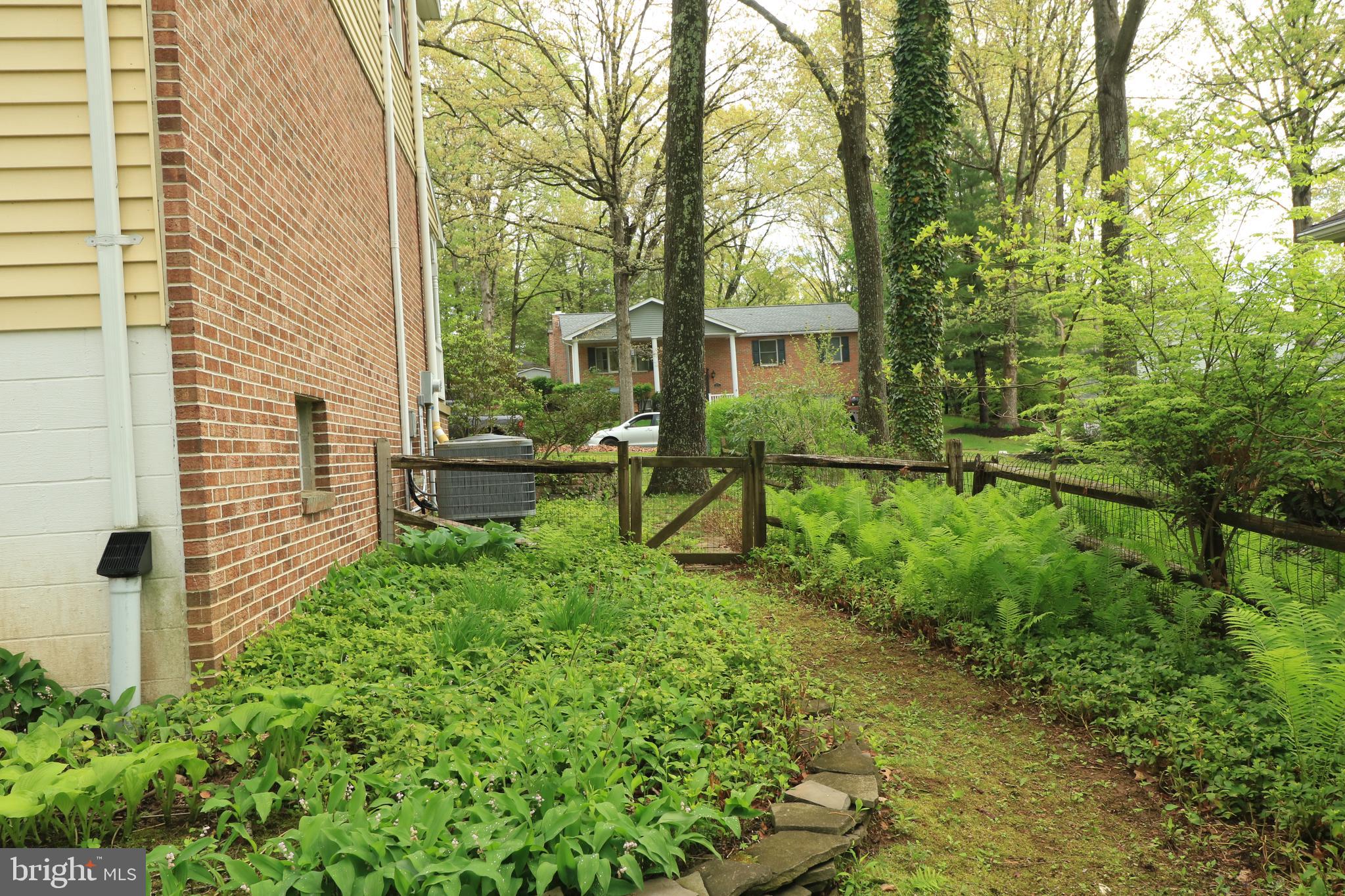 PARK FOREST VILLAGE - Residential