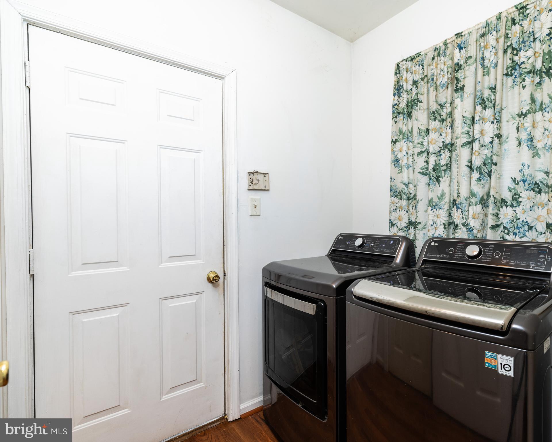 KIRKWOOD KNOLL - Residential