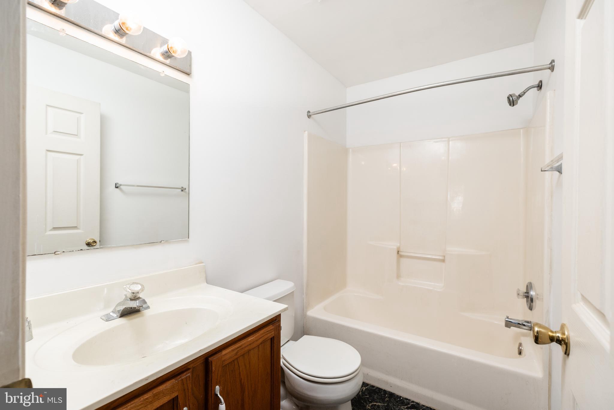 KIRKWOOD KNOLL - Residential