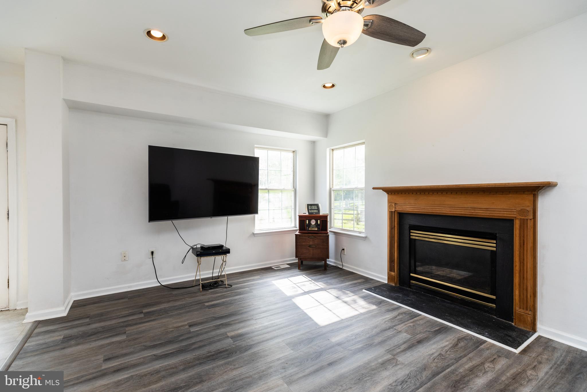 KIRKWOOD KNOLL - Residential