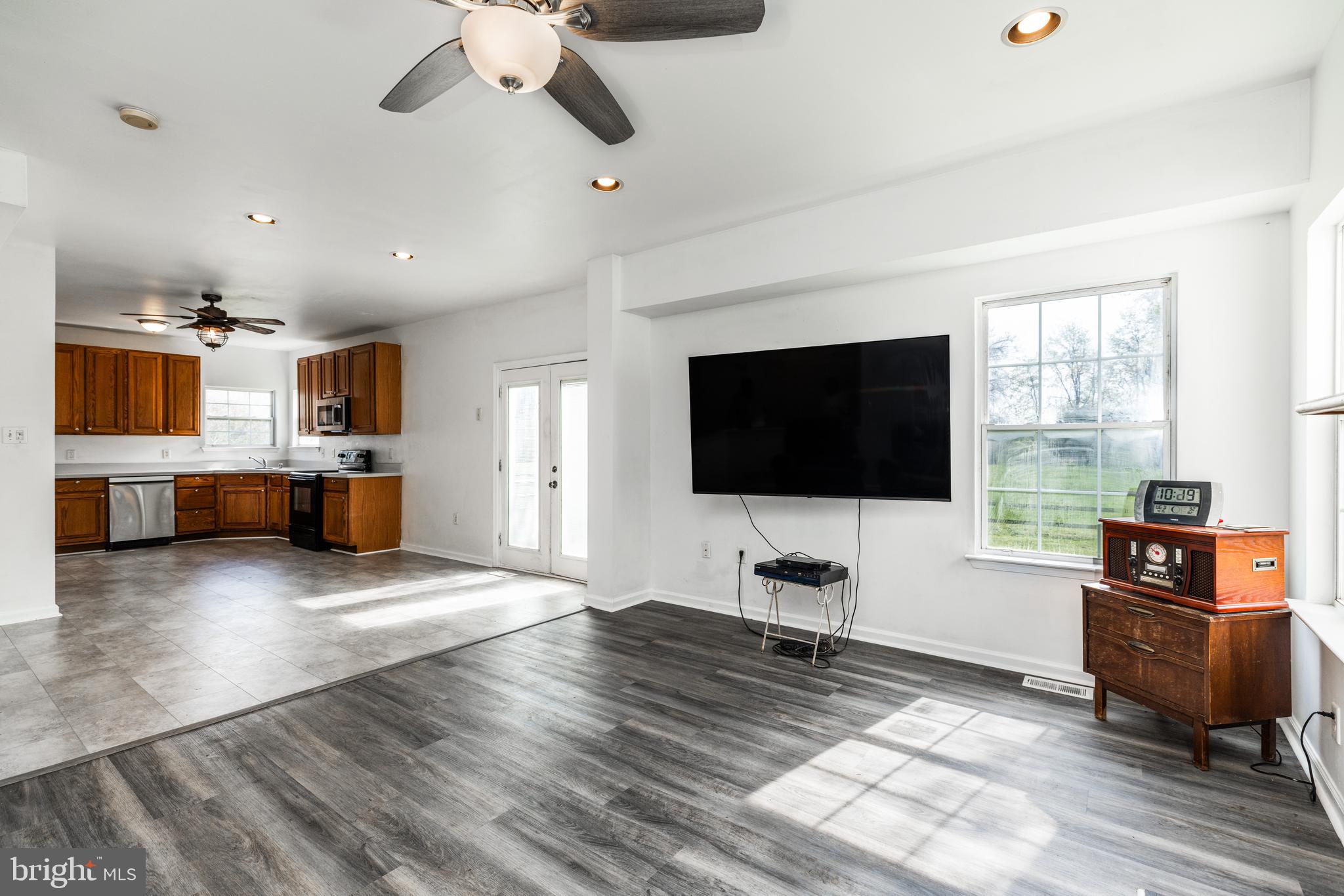 KIRKWOOD KNOLL - Residential