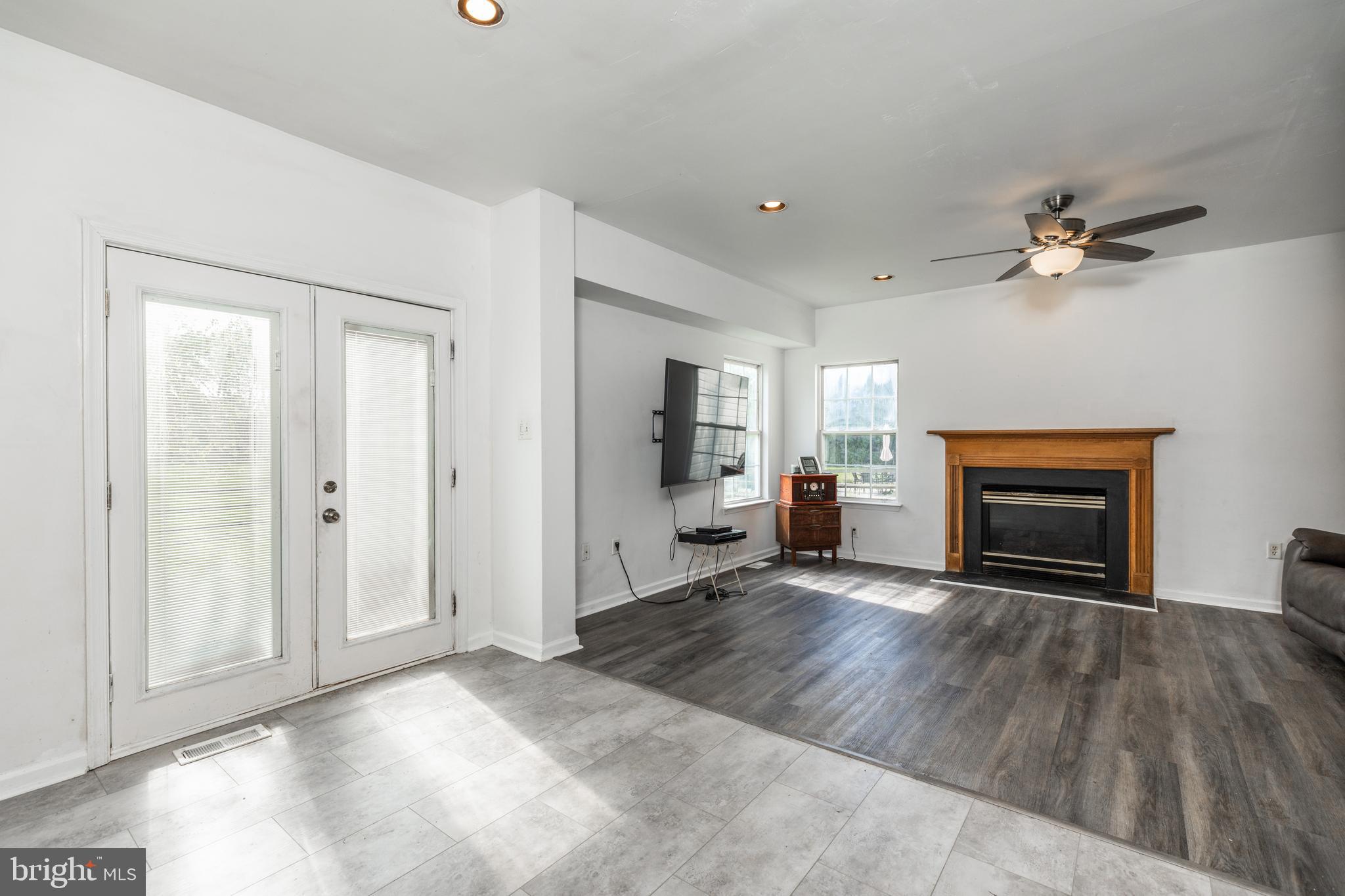 KIRKWOOD KNOLL - Residential