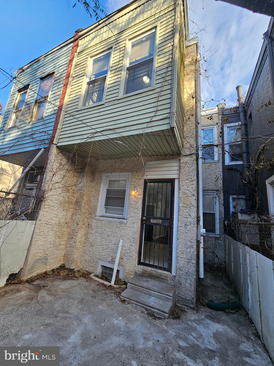 STRAWBERRY MANSION - Residential