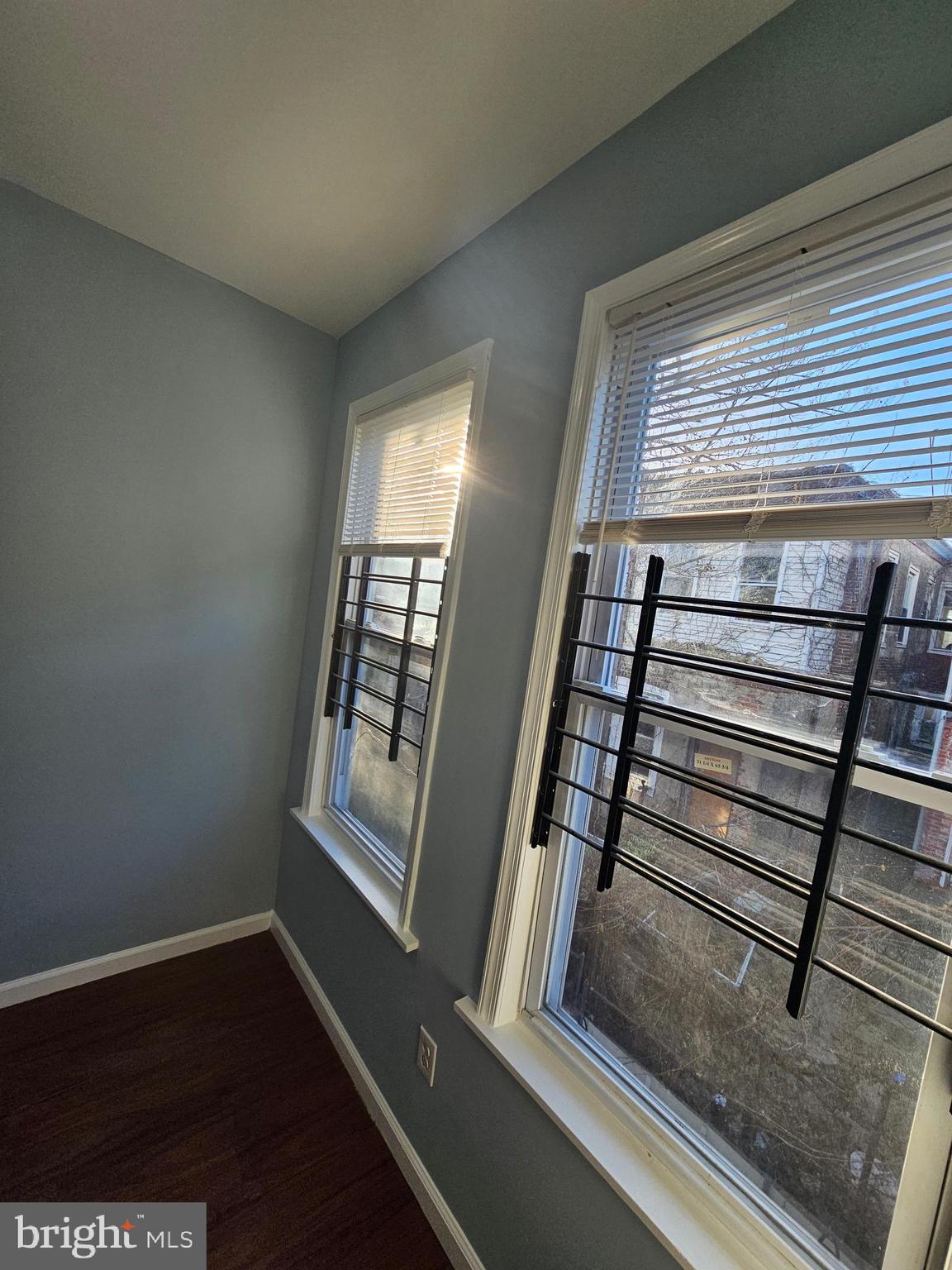 STRAWBERRY MANSION - Residential