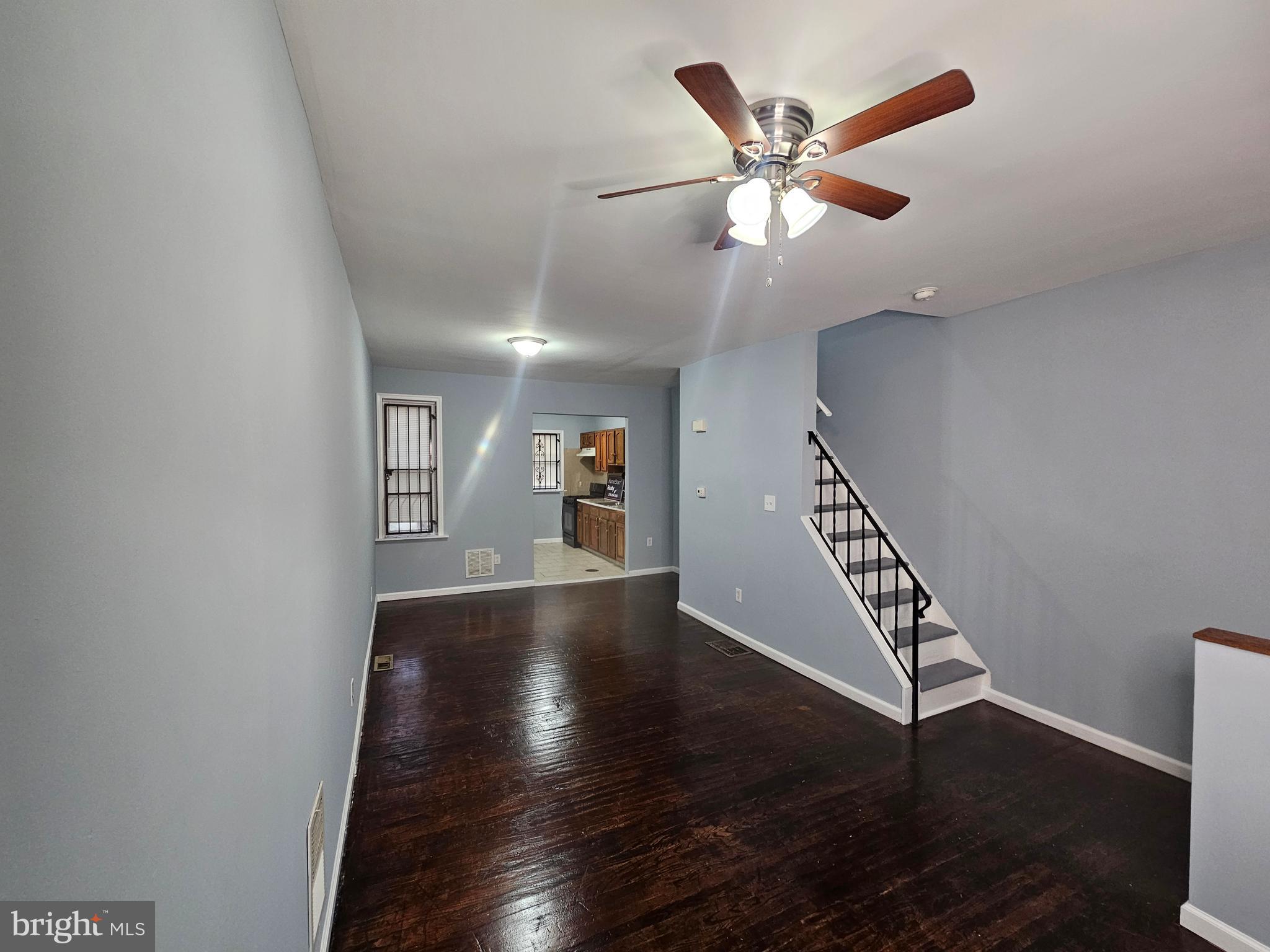 STRAWBERRY MANSION - Residential