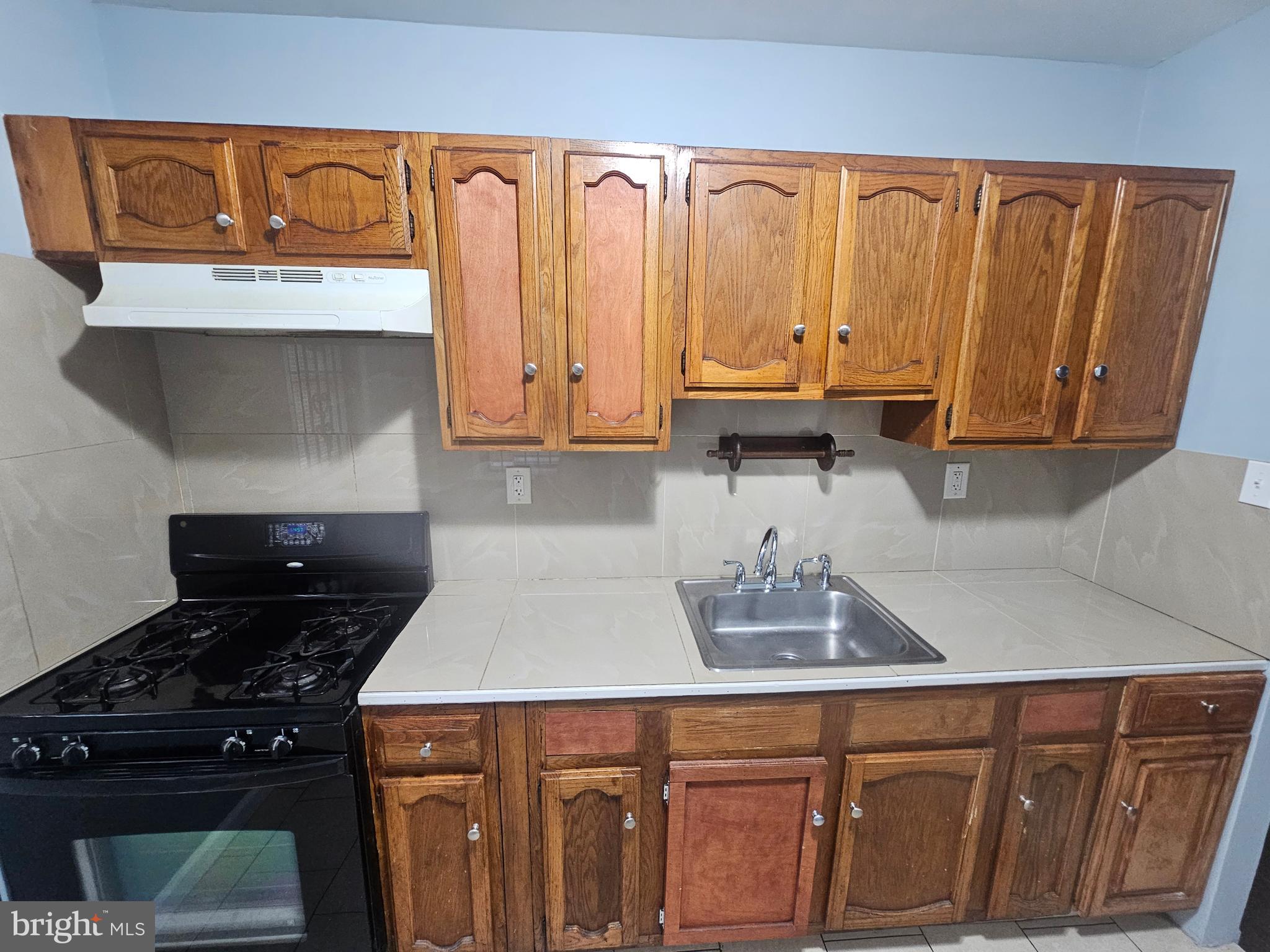 STRAWBERRY MANSION - Residential