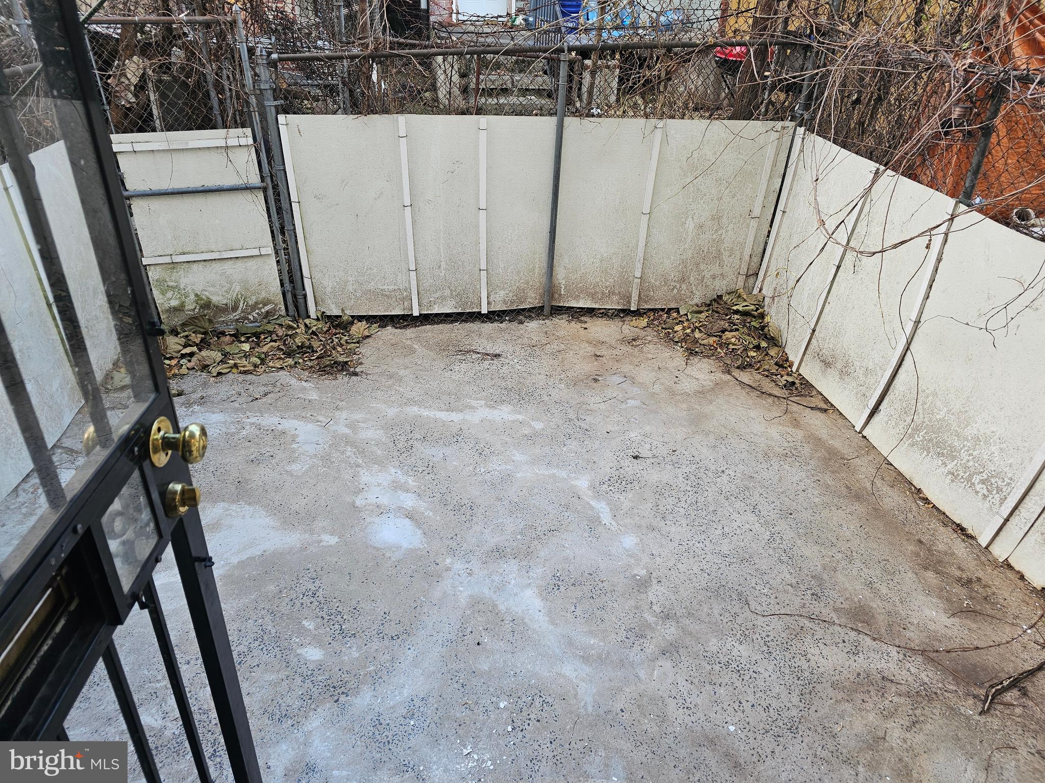 STRAWBERRY MANSION - Residential