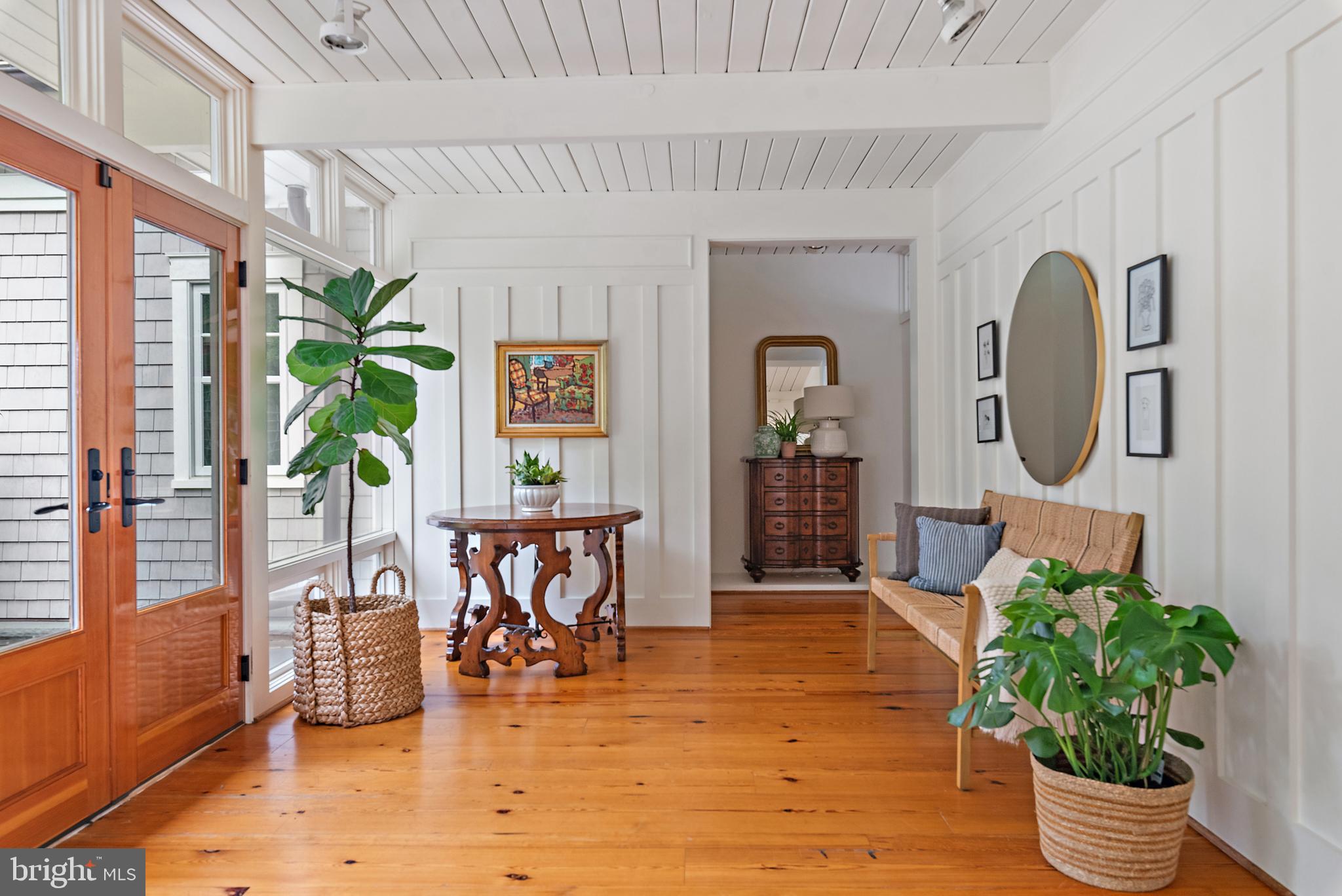 ARBUTUS BANKS - Residential