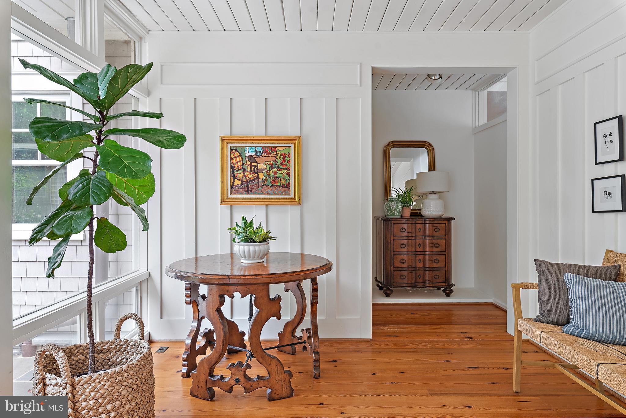 ARBUTUS BANKS - Residential