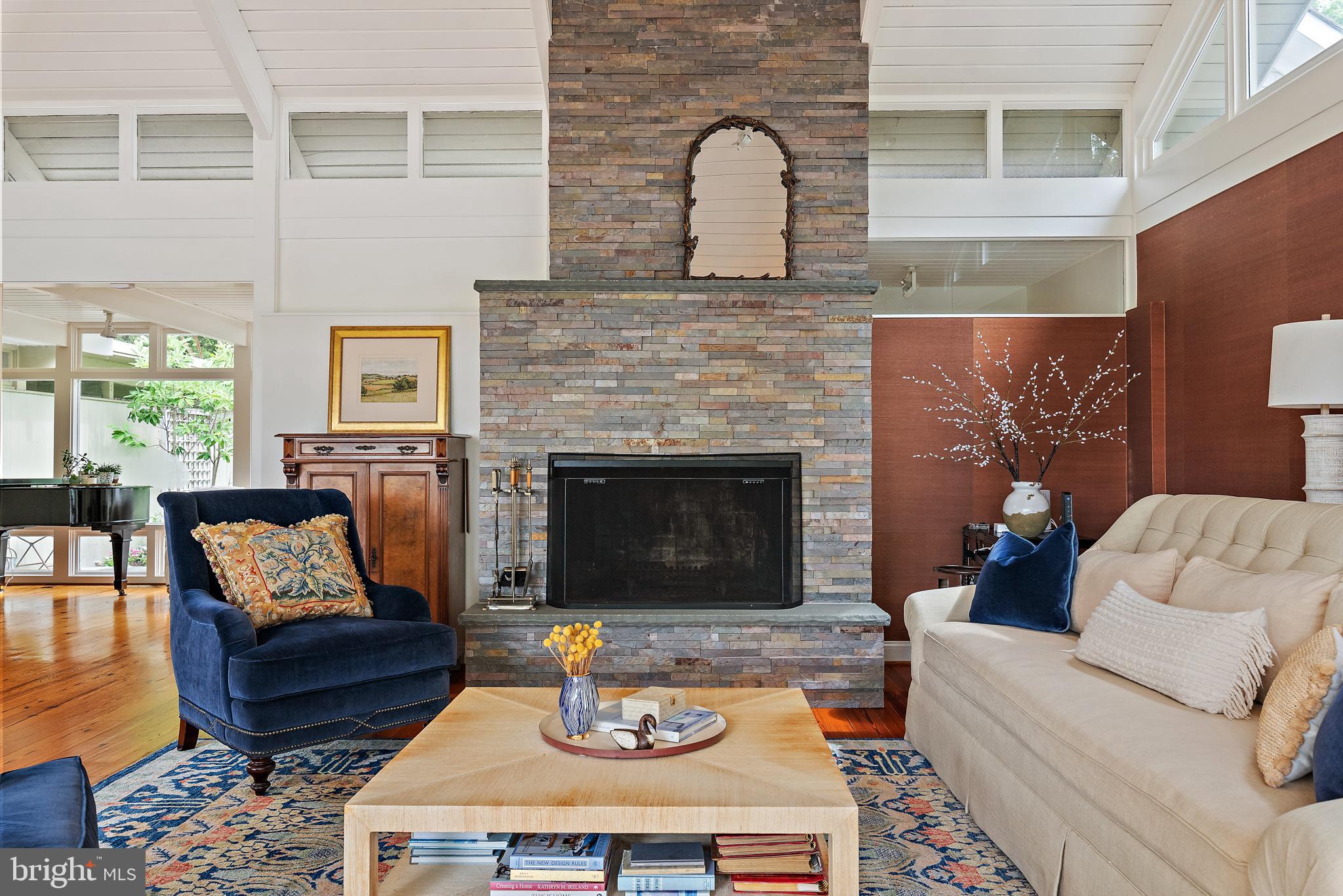 ARBUTUS BANKS - Residential