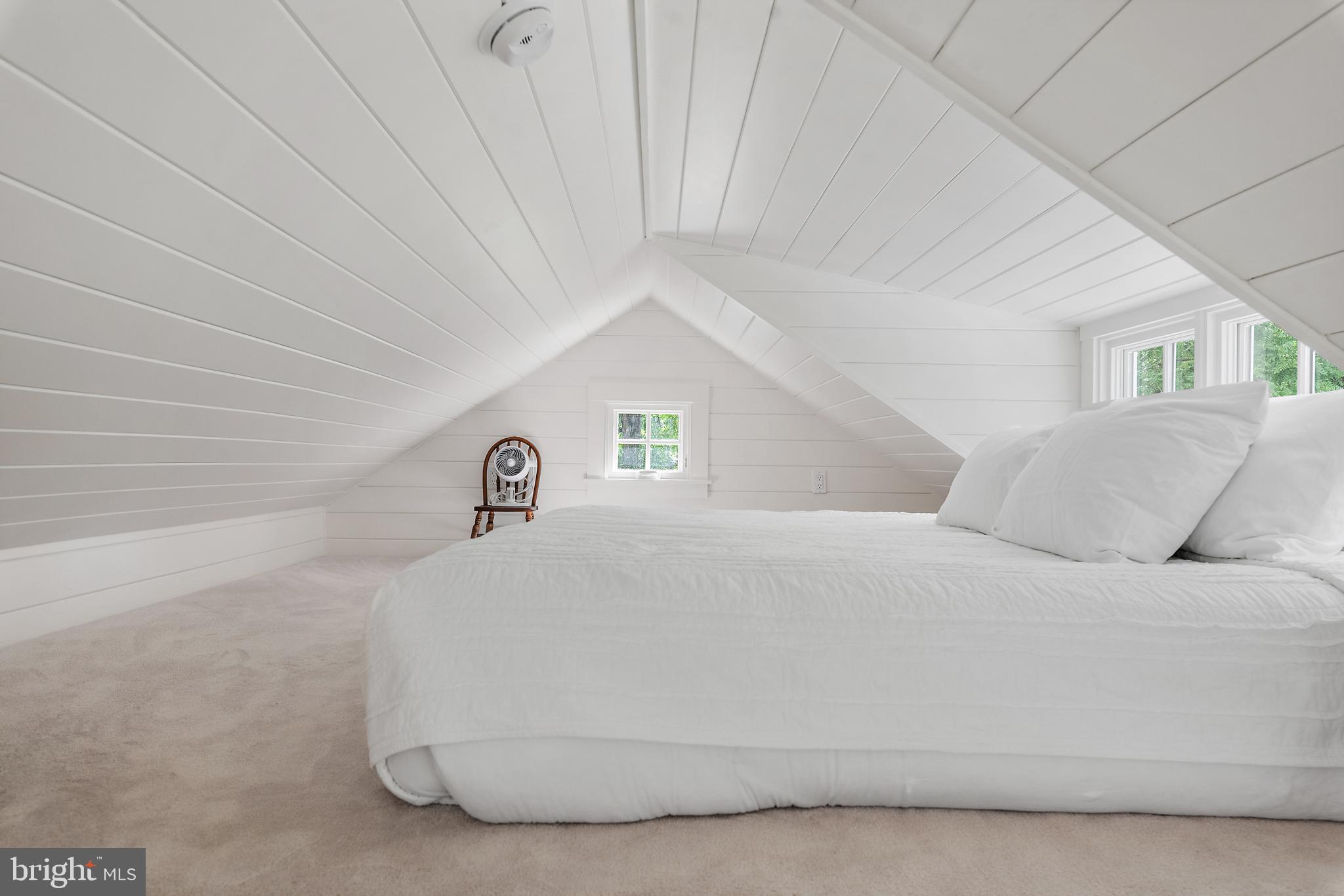 ARBUTUS BANKS - Residential