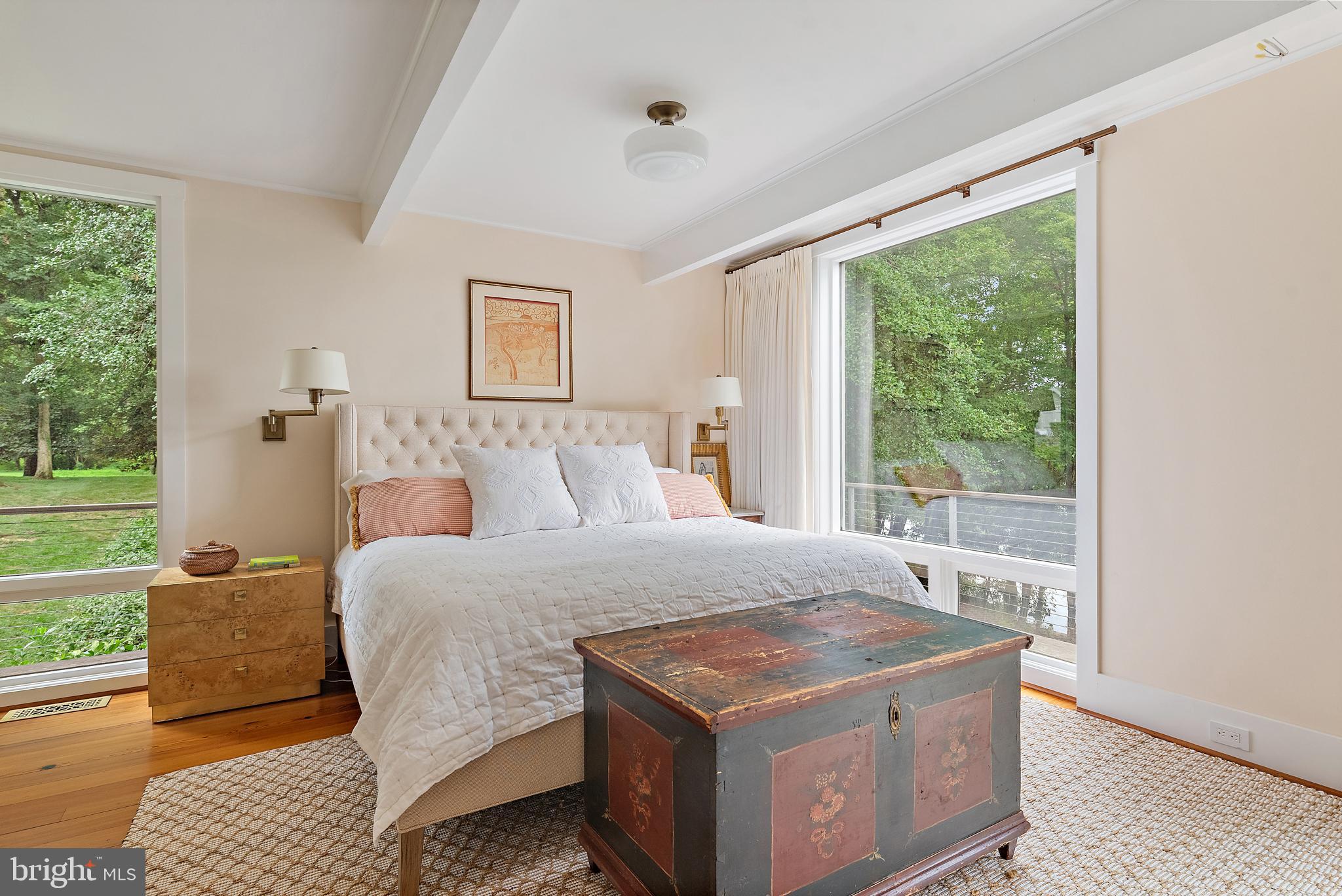 ARBUTUS BANKS - Residential