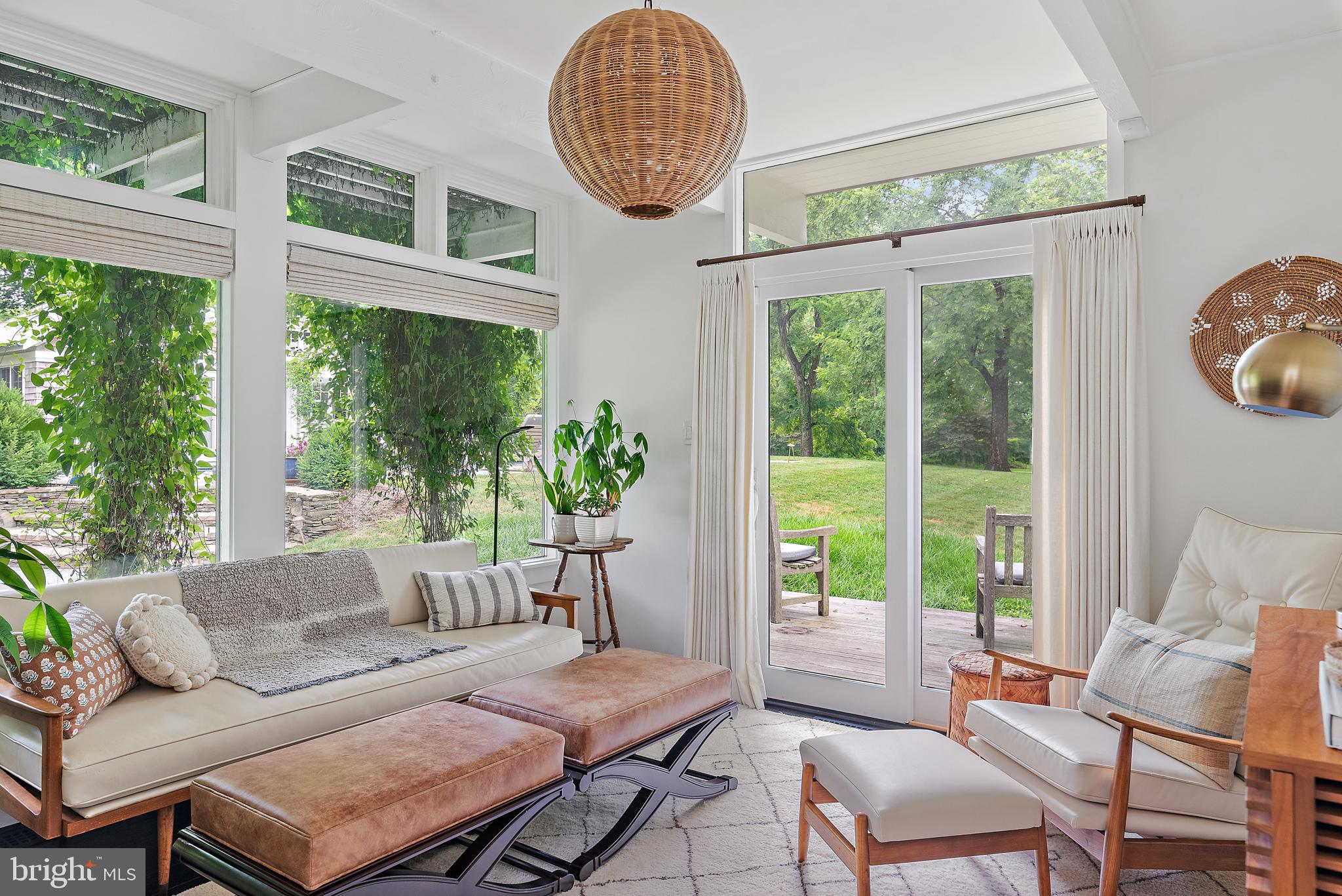 ARBUTUS BANKS - Residential