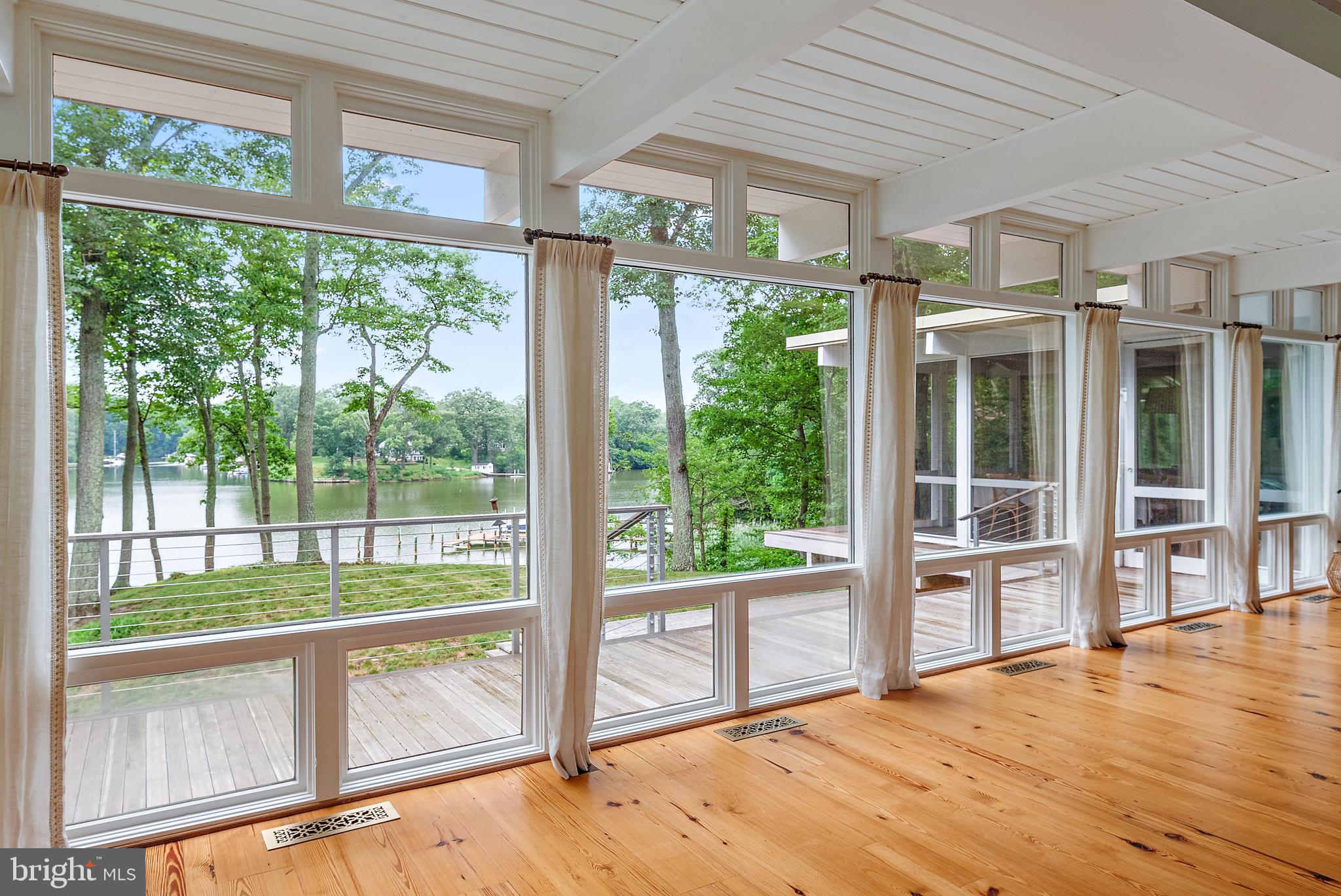 ARBUTUS BANKS - Residential