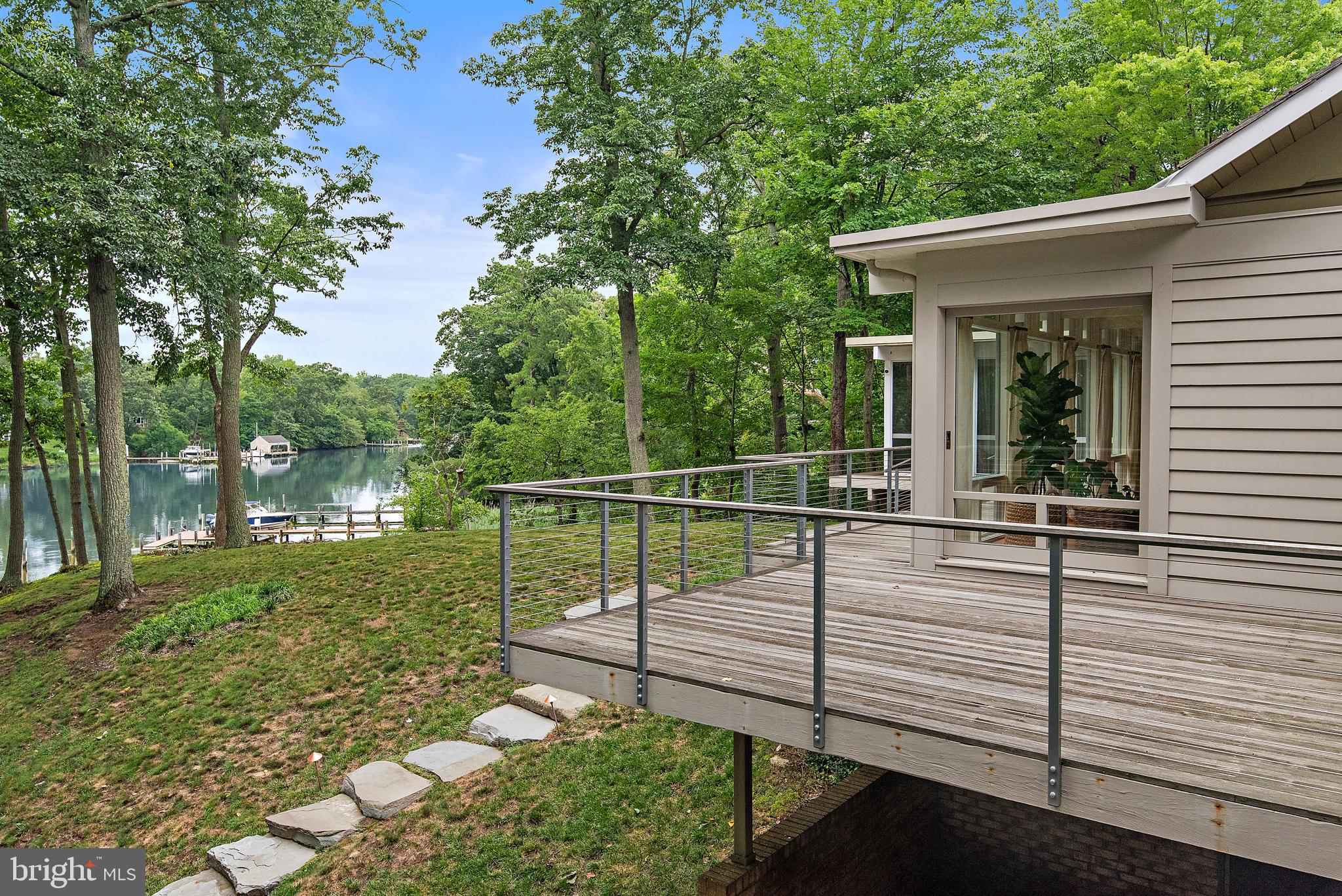 ARBUTUS BANKS - Residential