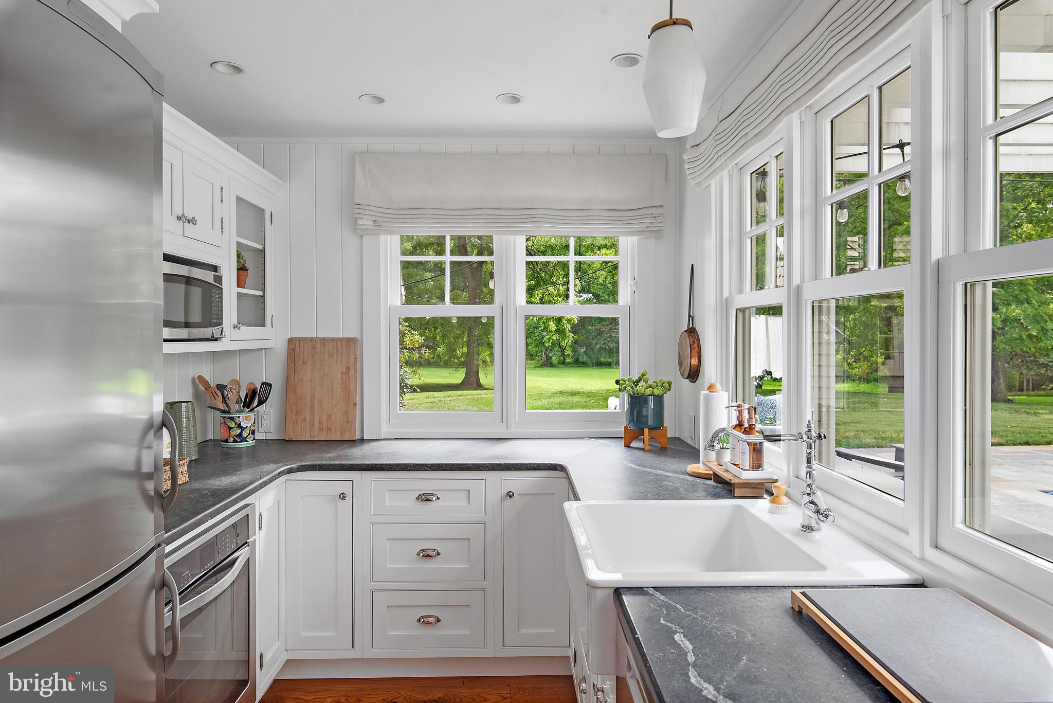 ARBUTUS BANKS - Residential