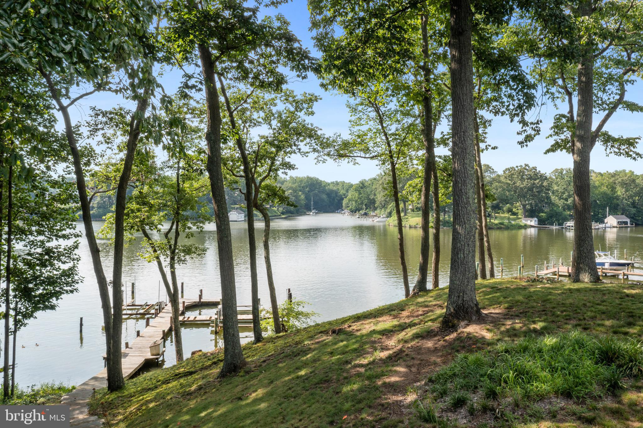 ARBUTUS BANKS - Residential