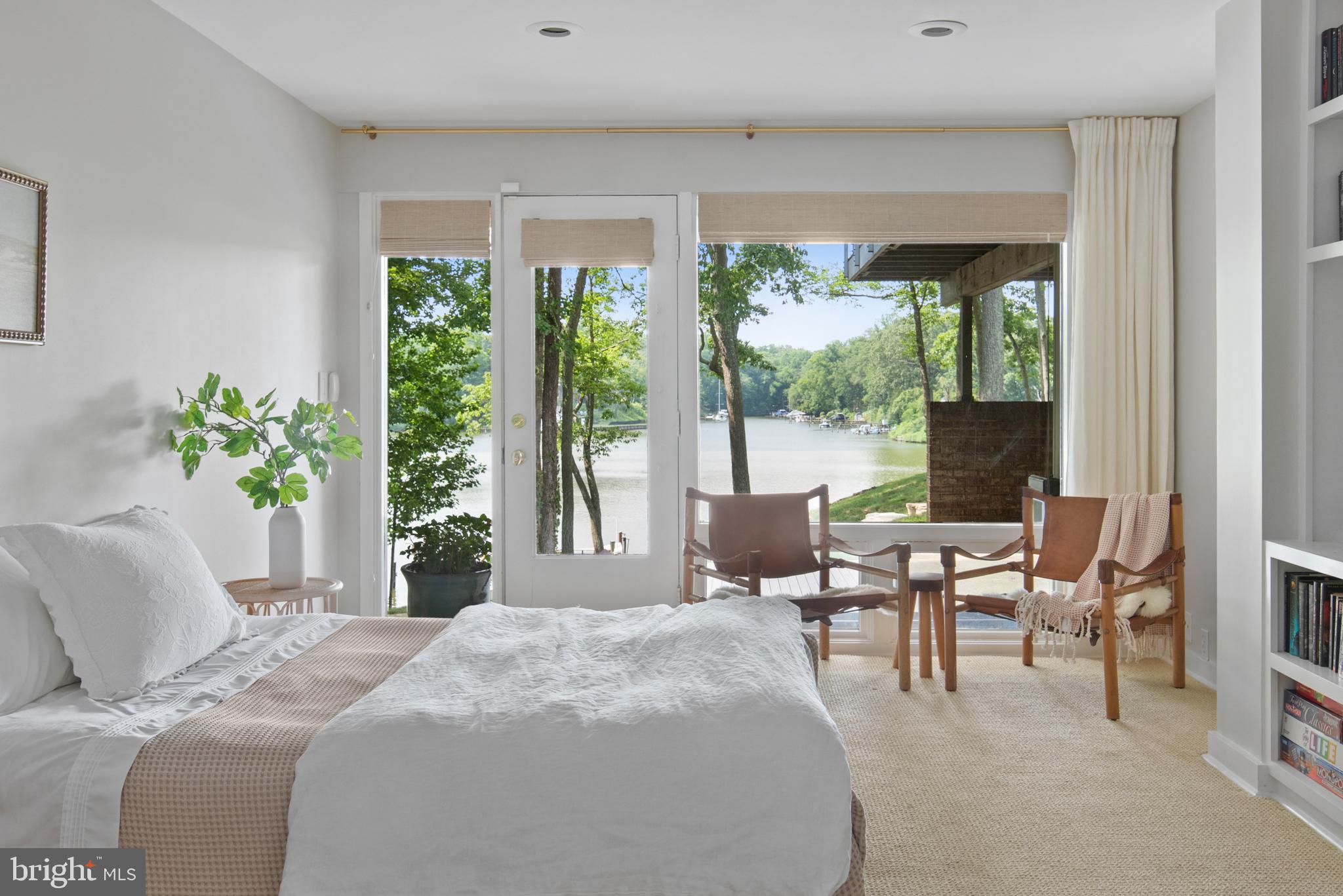 ARBUTUS BANKS - Residential