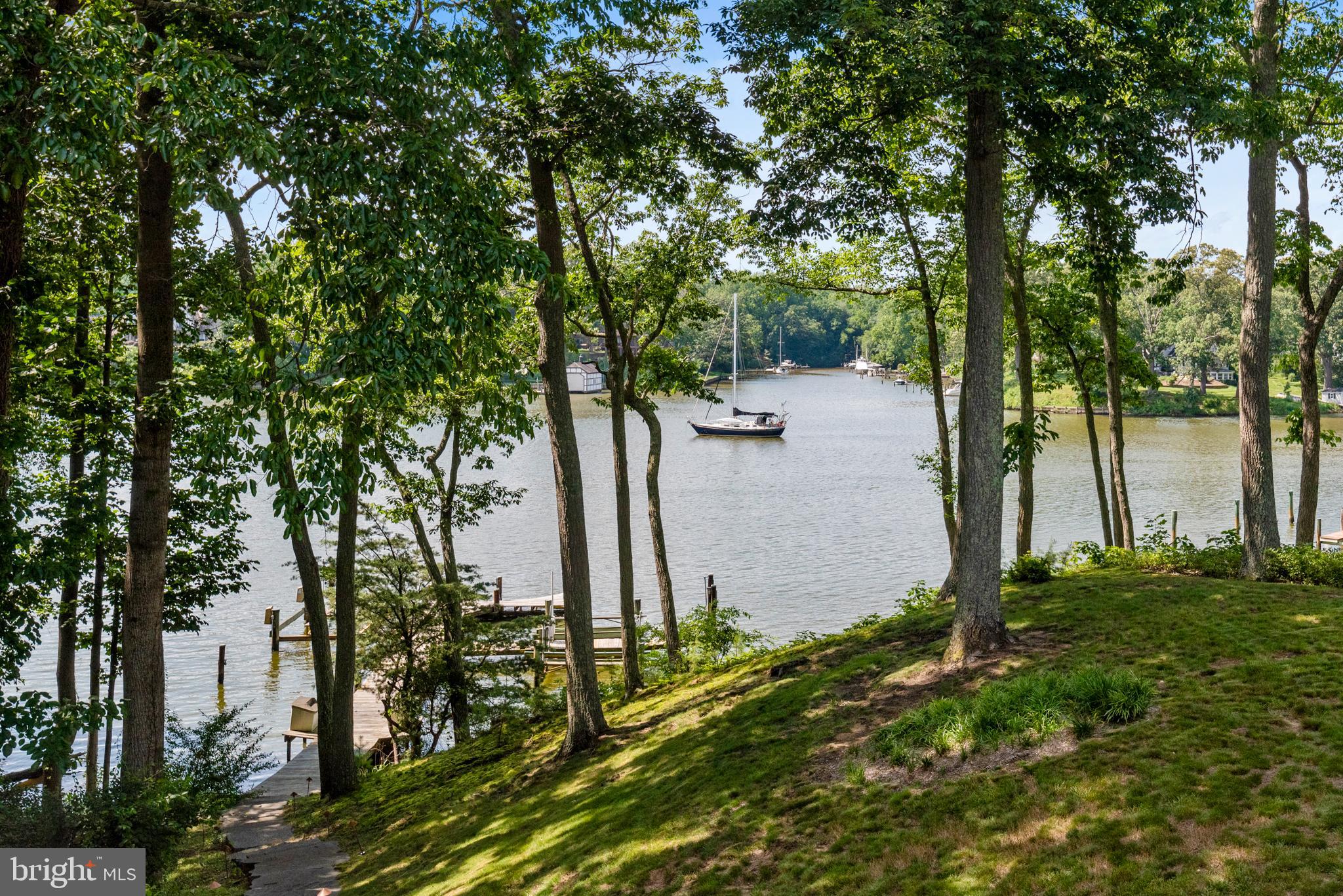 ARBUTUS BANKS - Residential