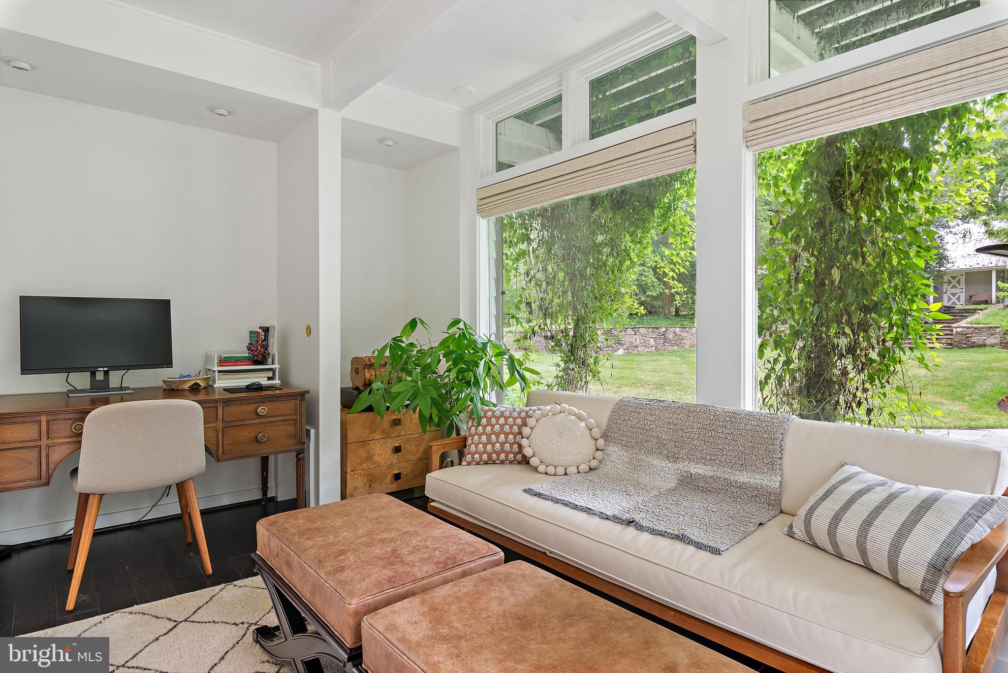 ARBUTUS BANKS - Residential