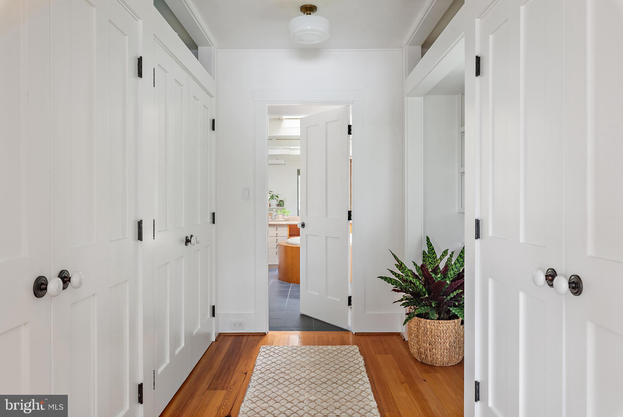 ARBUTUS BANKS - Residential