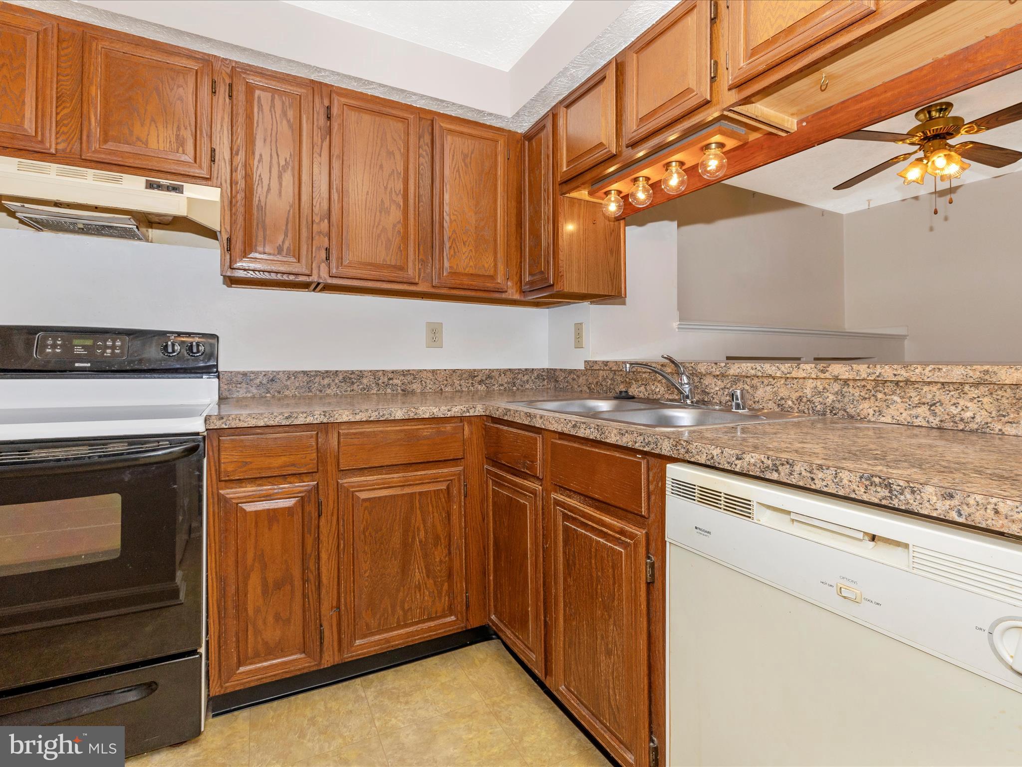 FREDERICKTOWNE VILLAGE - Residential