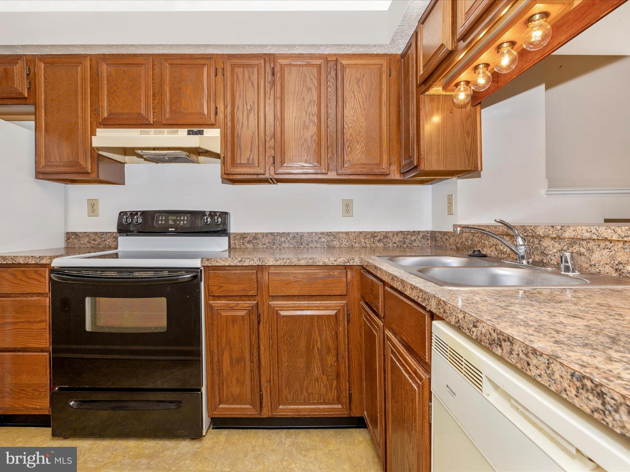 FREDERICKTOWNE VILLAGE - Residential