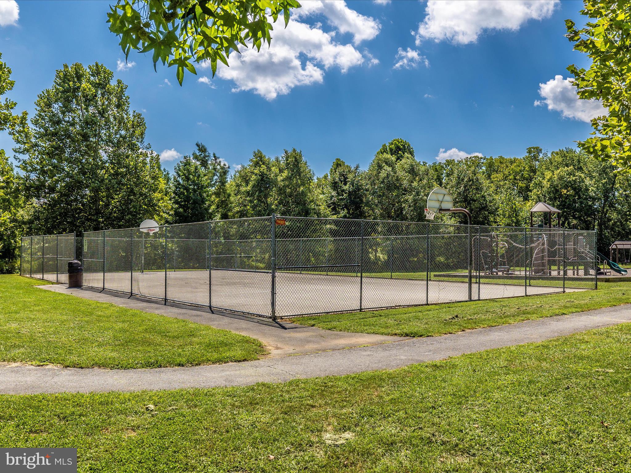 FREDERICKTOWNE VILLAGE - Residential