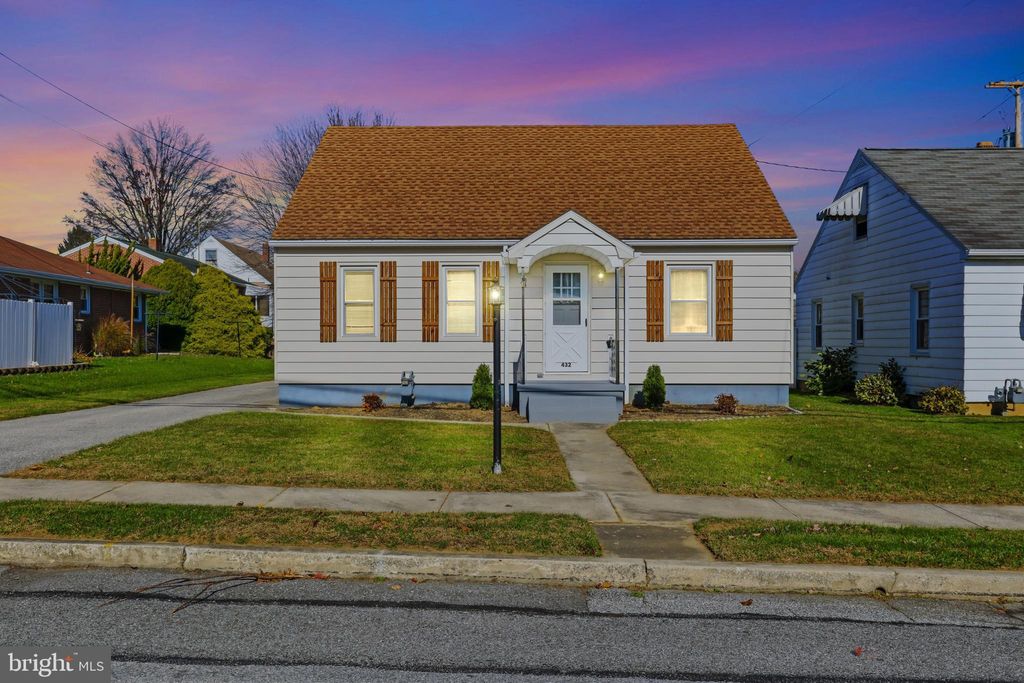 Photo of 432 Mckinley Avenue, HANOVER, PA 17331 (MLS # PAYK2093478)