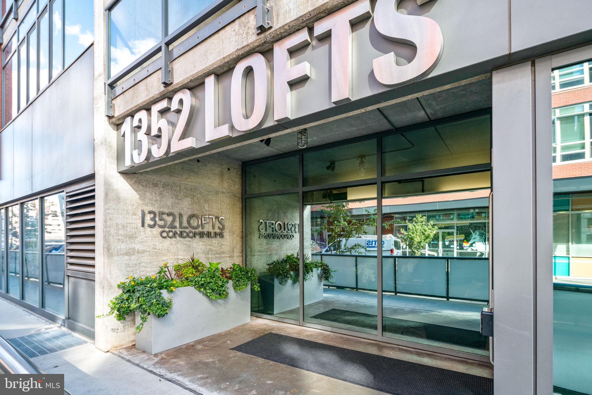 AVENUE OF THE ARTS - Residential