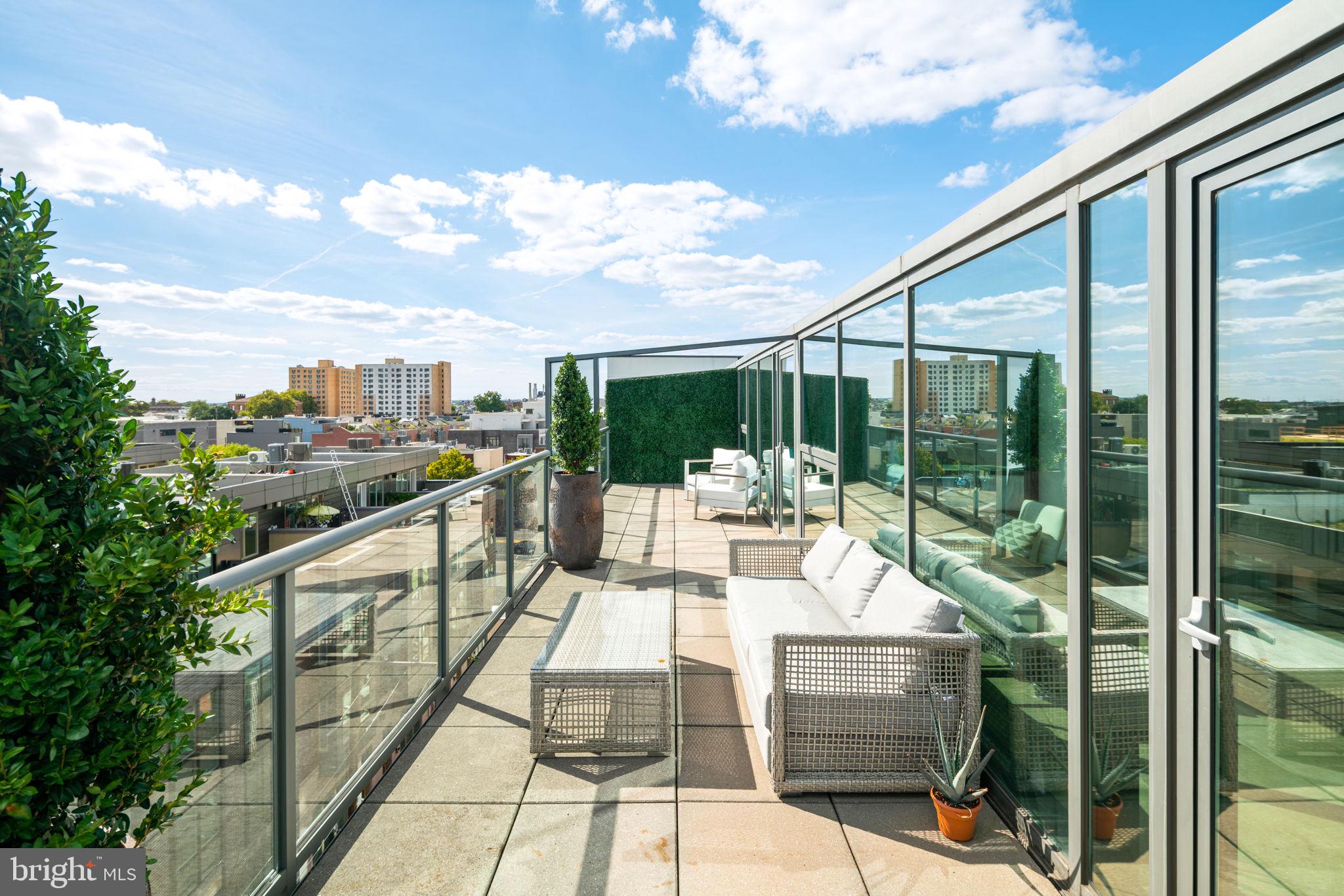 AVENUE OF THE ARTS - Residential