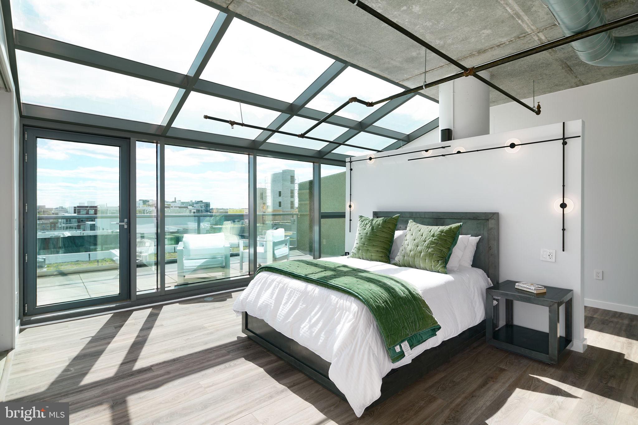 AVENUE OF THE ARTS - Residential