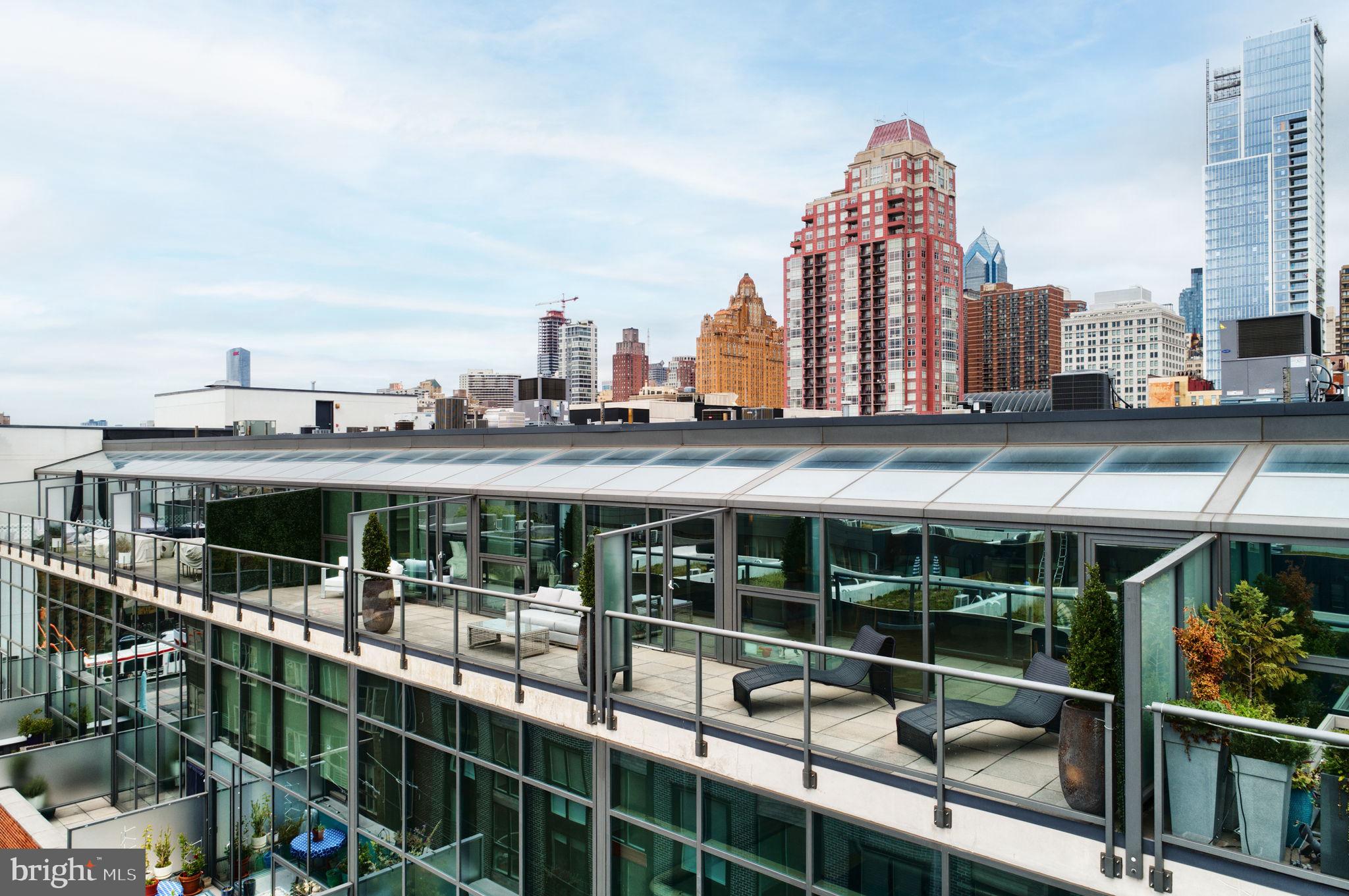 AVENUE OF THE ARTS - Residential