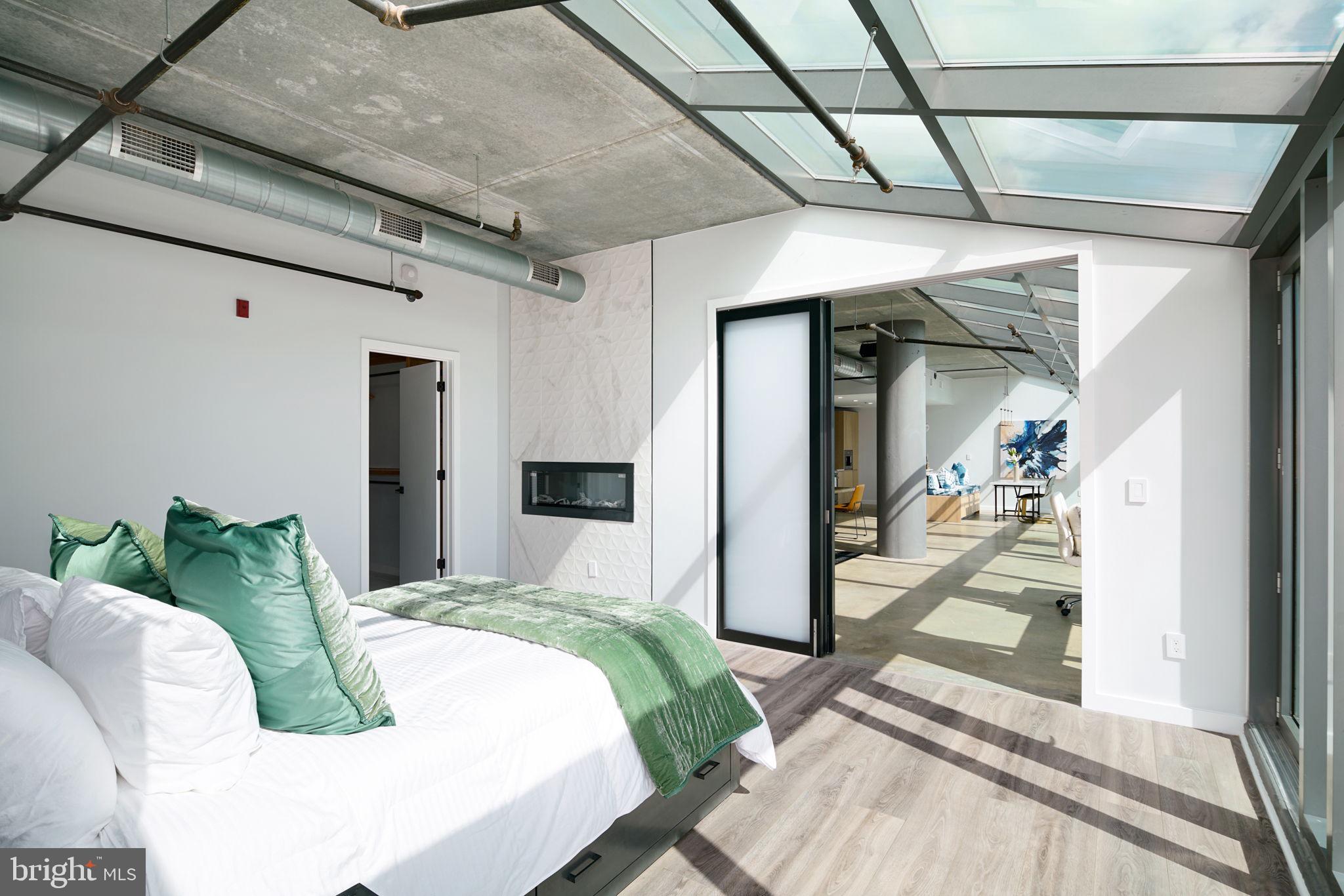 AVENUE OF THE ARTS - Residential