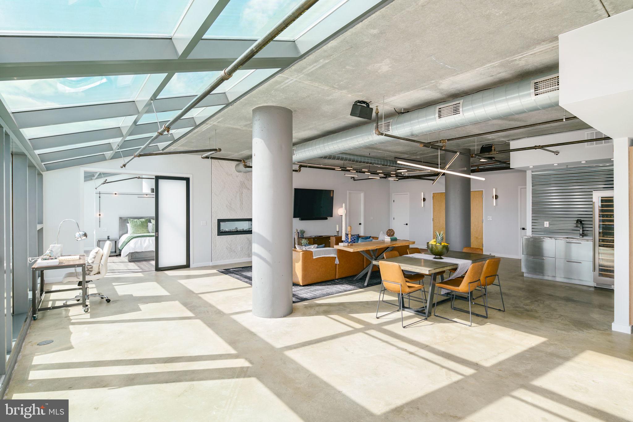 AVENUE OF THE ARTS - Residential