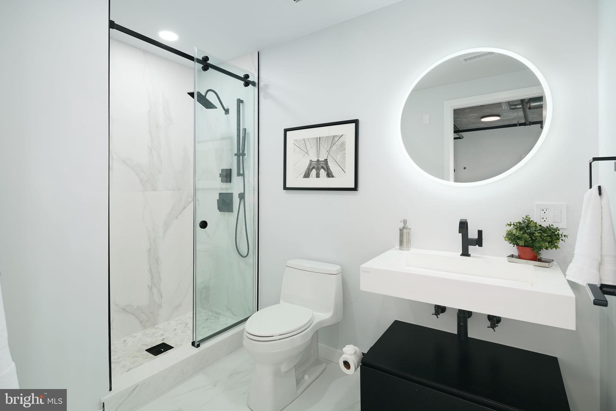 AVENUE OF THE ARTS - Residential