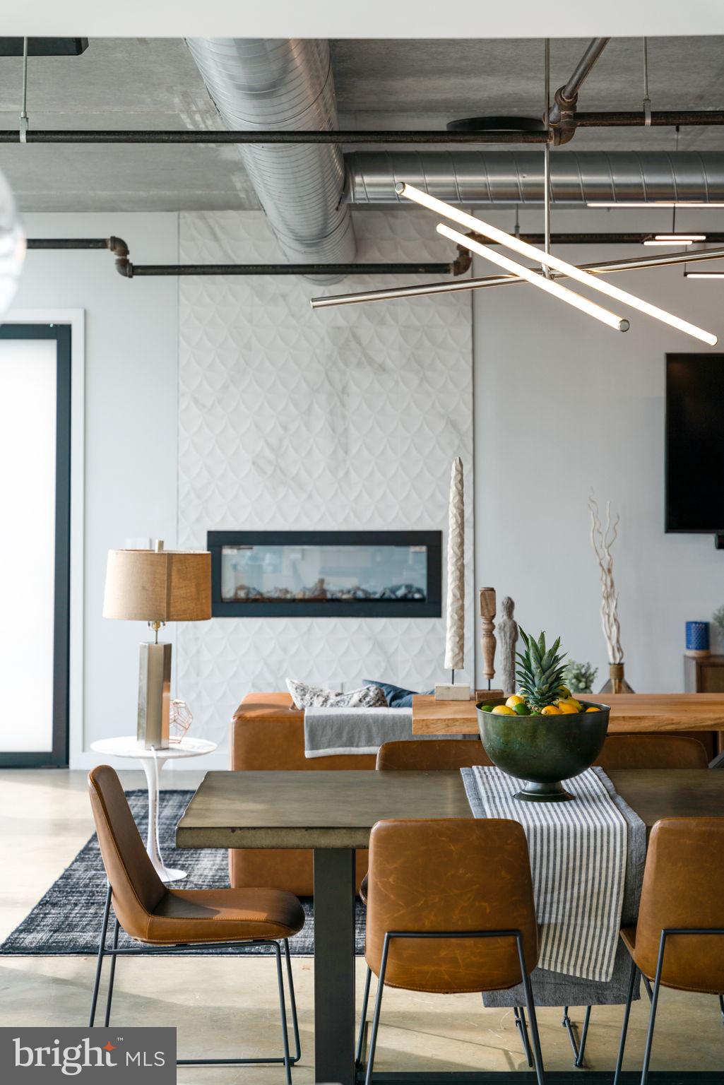 AVENUE OF THE ARTS - Residential