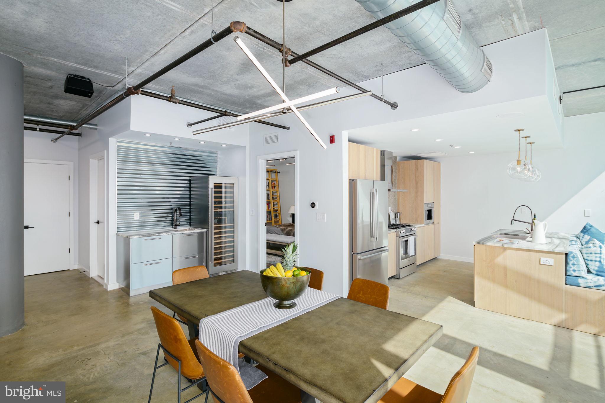 AVENUE OF THE ARTS - Residential